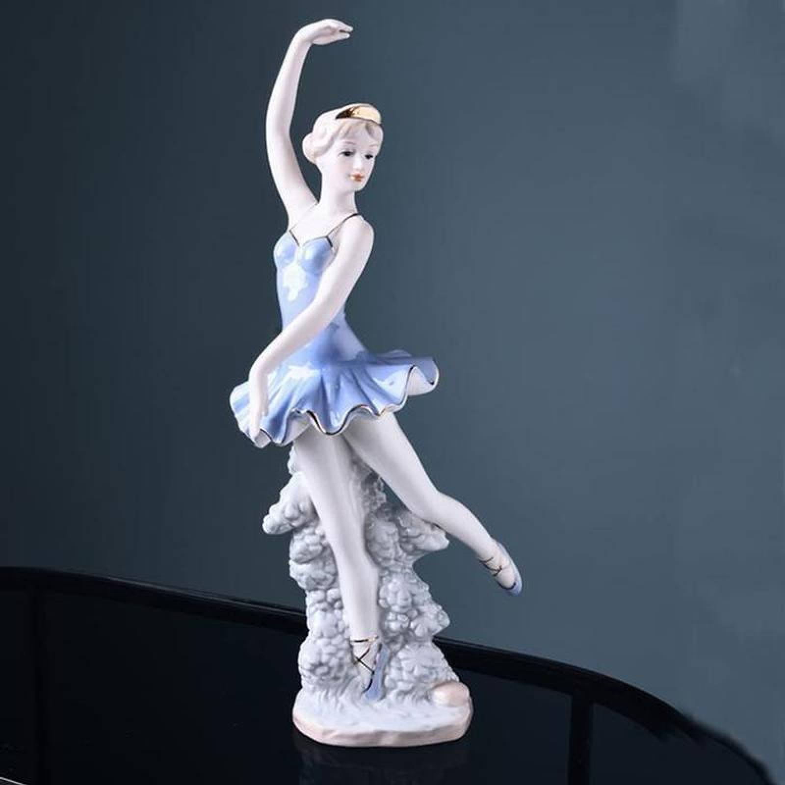 Figura de porcelana mujer MXMKF-001-7 1pza 12x30x12cm Frente x Alto x Fondo Porcelana Artesanal MadameMercier