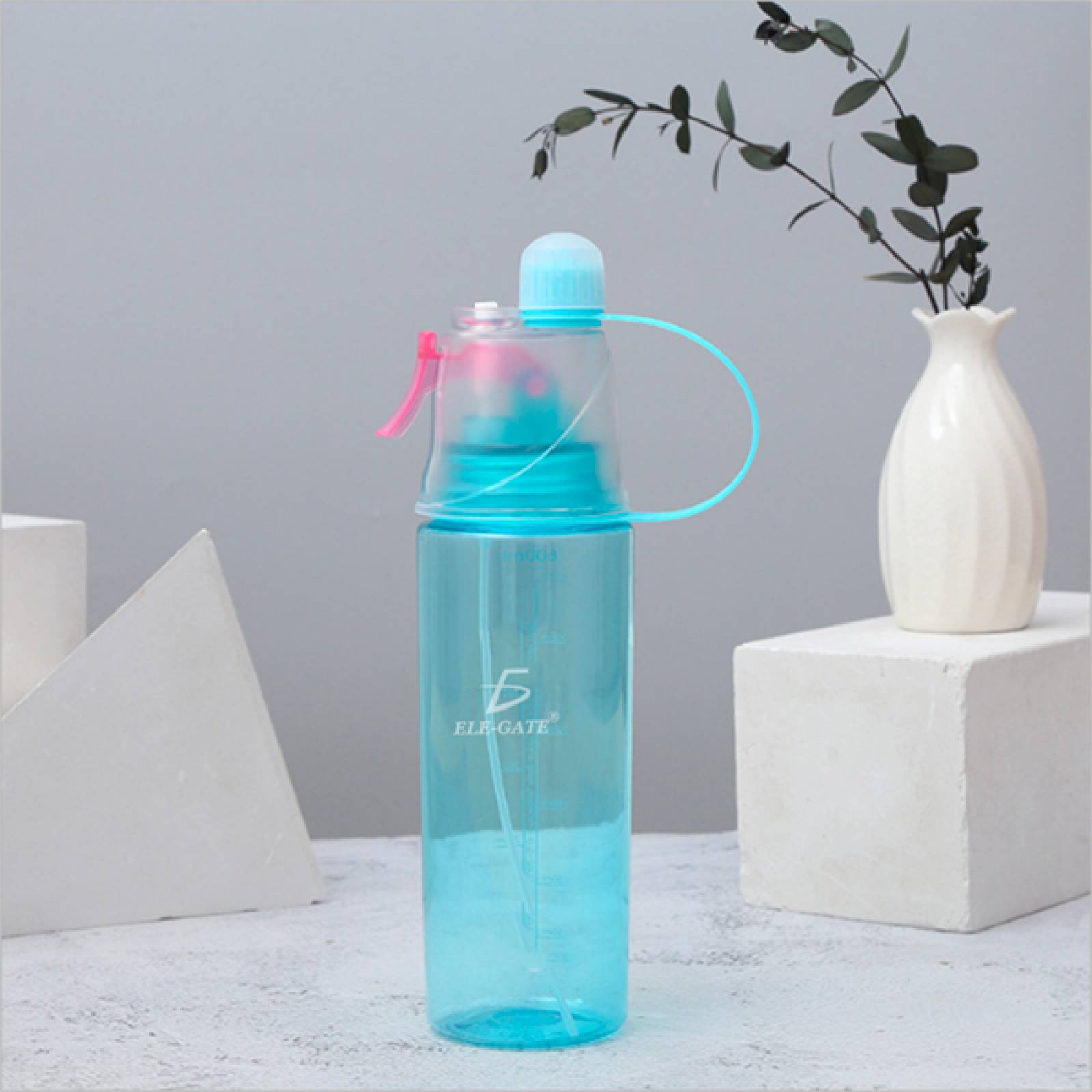 Botella De Agua Con Spray Pulverizador Gym Fitness Correr Elegate
