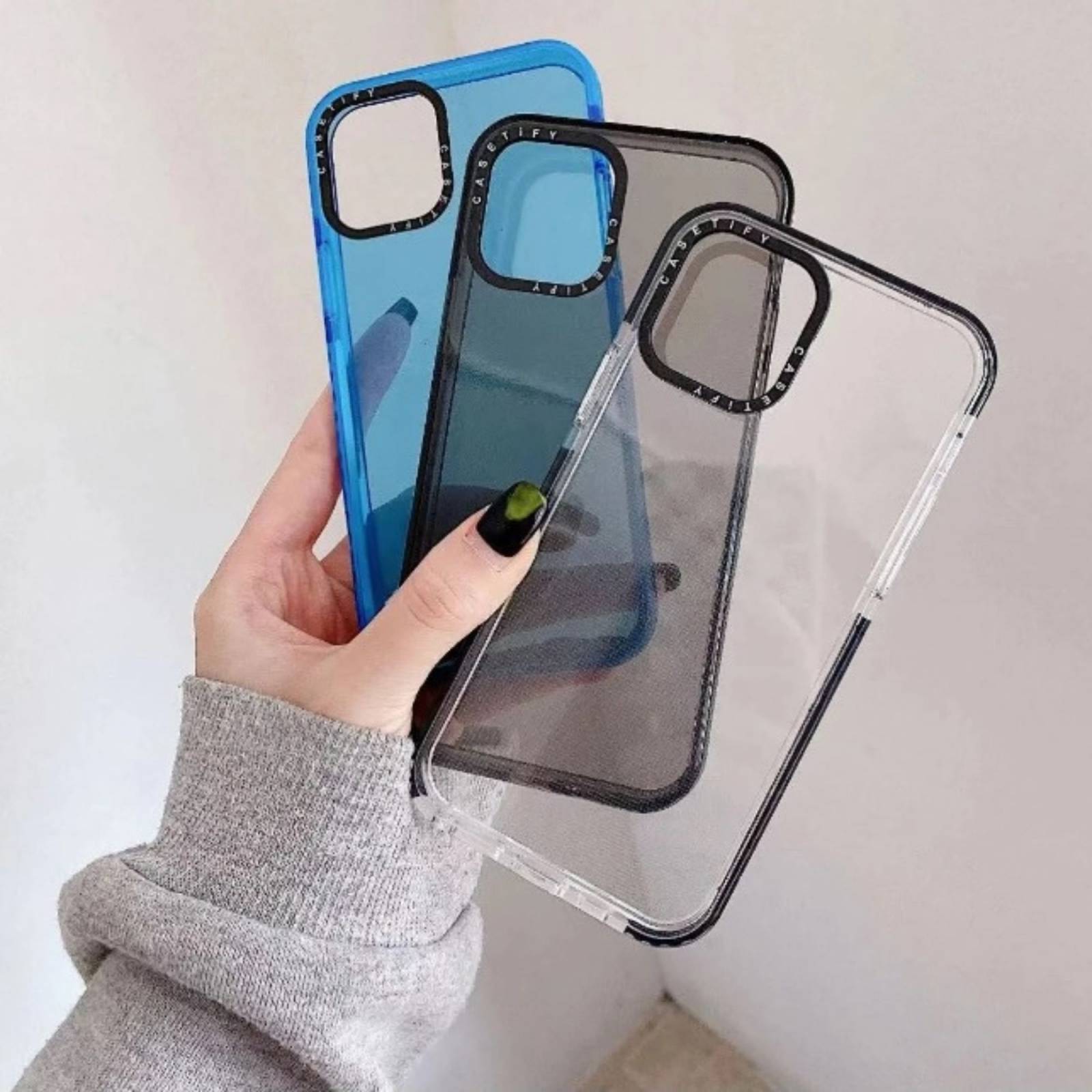 Funda Traslúcida Uso Rudo Rainbow para iPhone 11