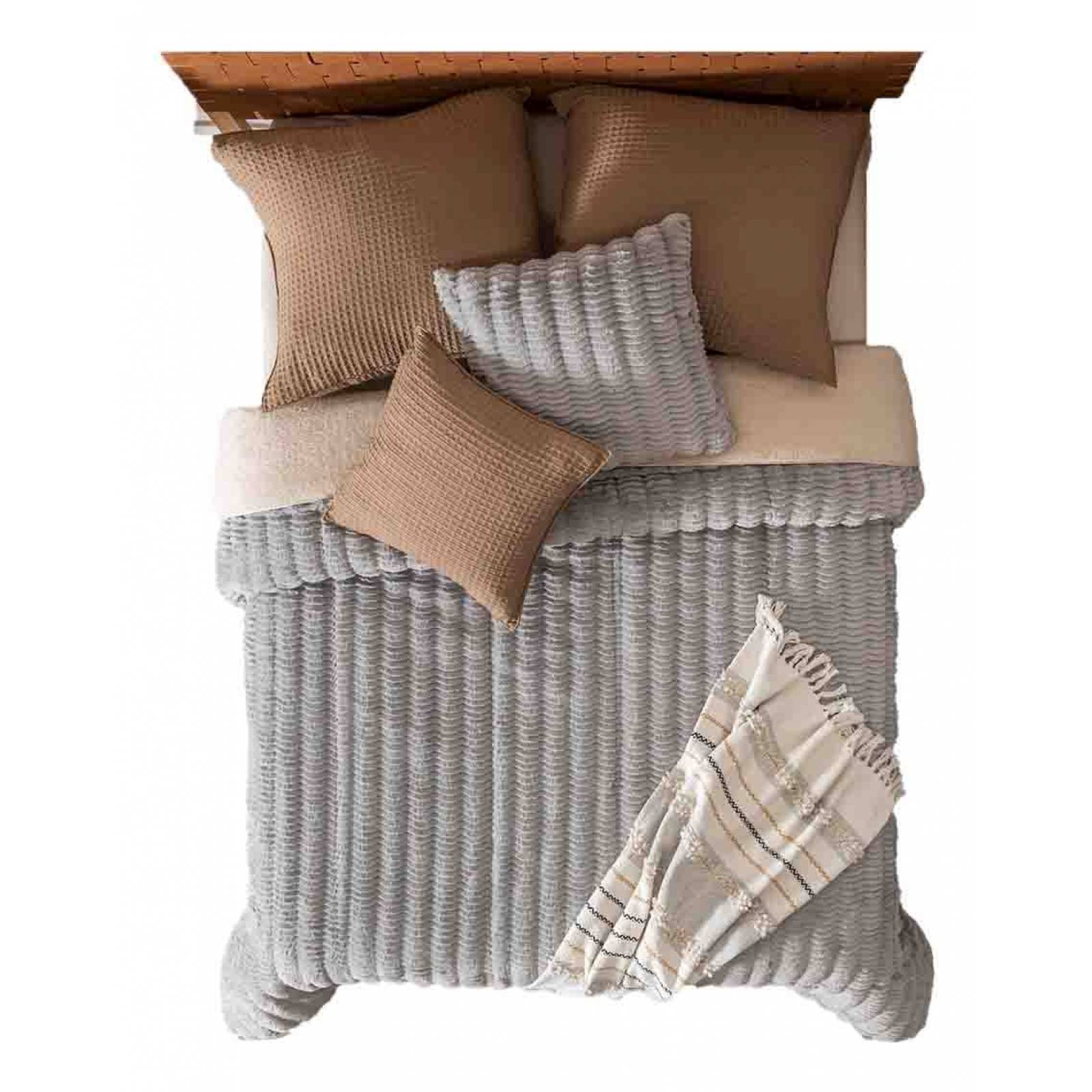 Frazada gris suave con relieve elegante