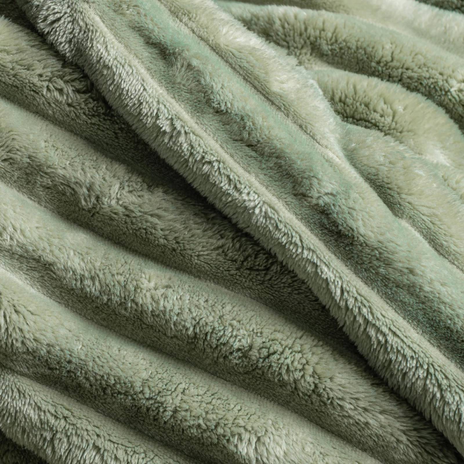 Frazada ligero verde con relieve