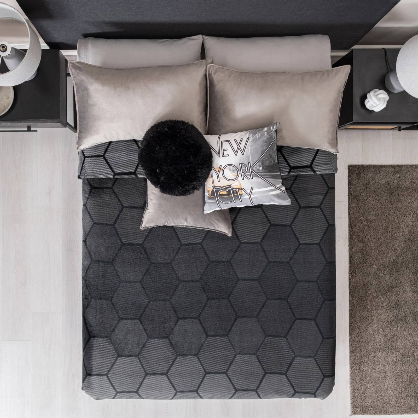 Cobija individual ligera negra con hexagonos