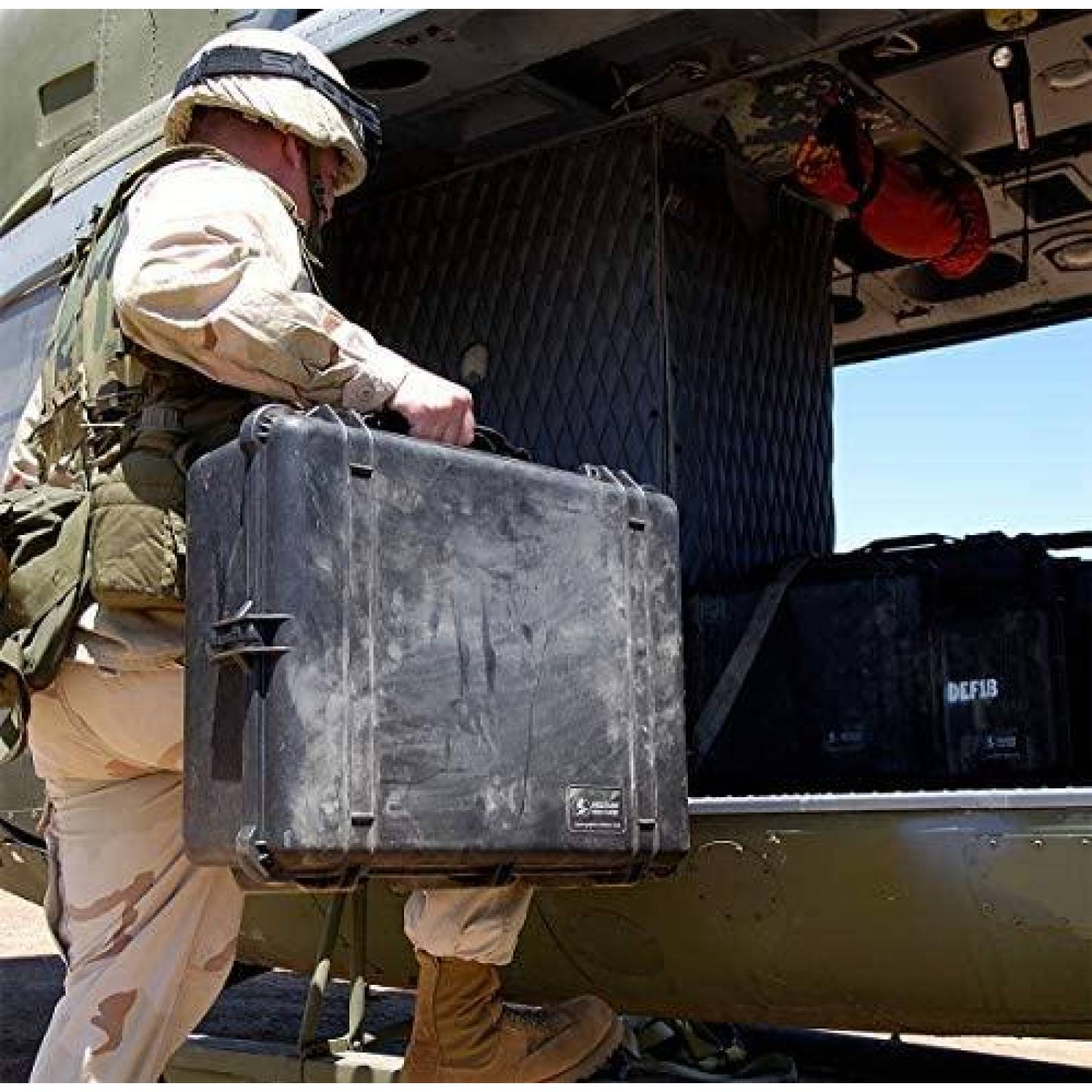 Estuche Pelican 1600 Con Espuma Para Camara Rigido -Arena