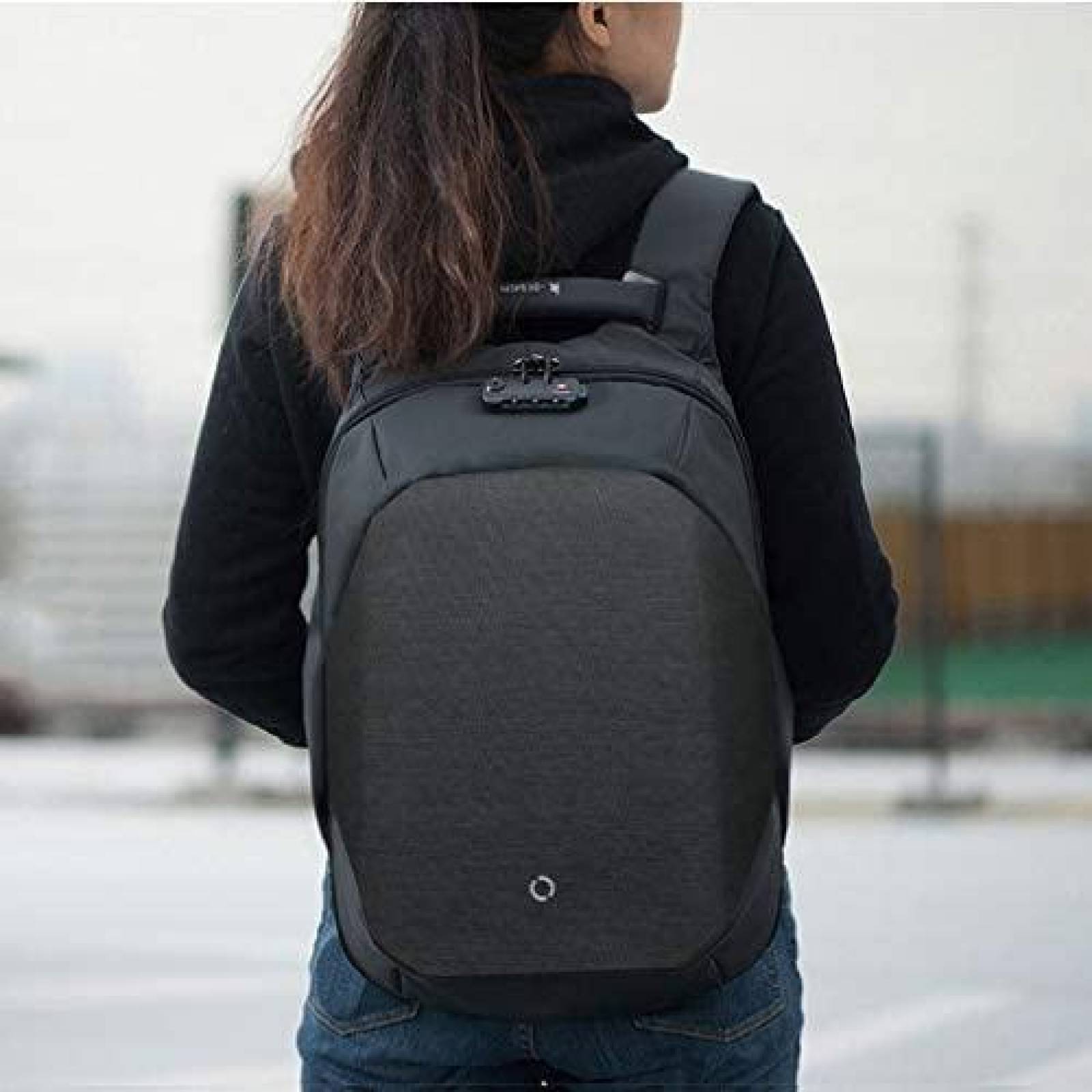 Mochila Antirrobo KORIN ClickPack Minimalist 15.6'' USB