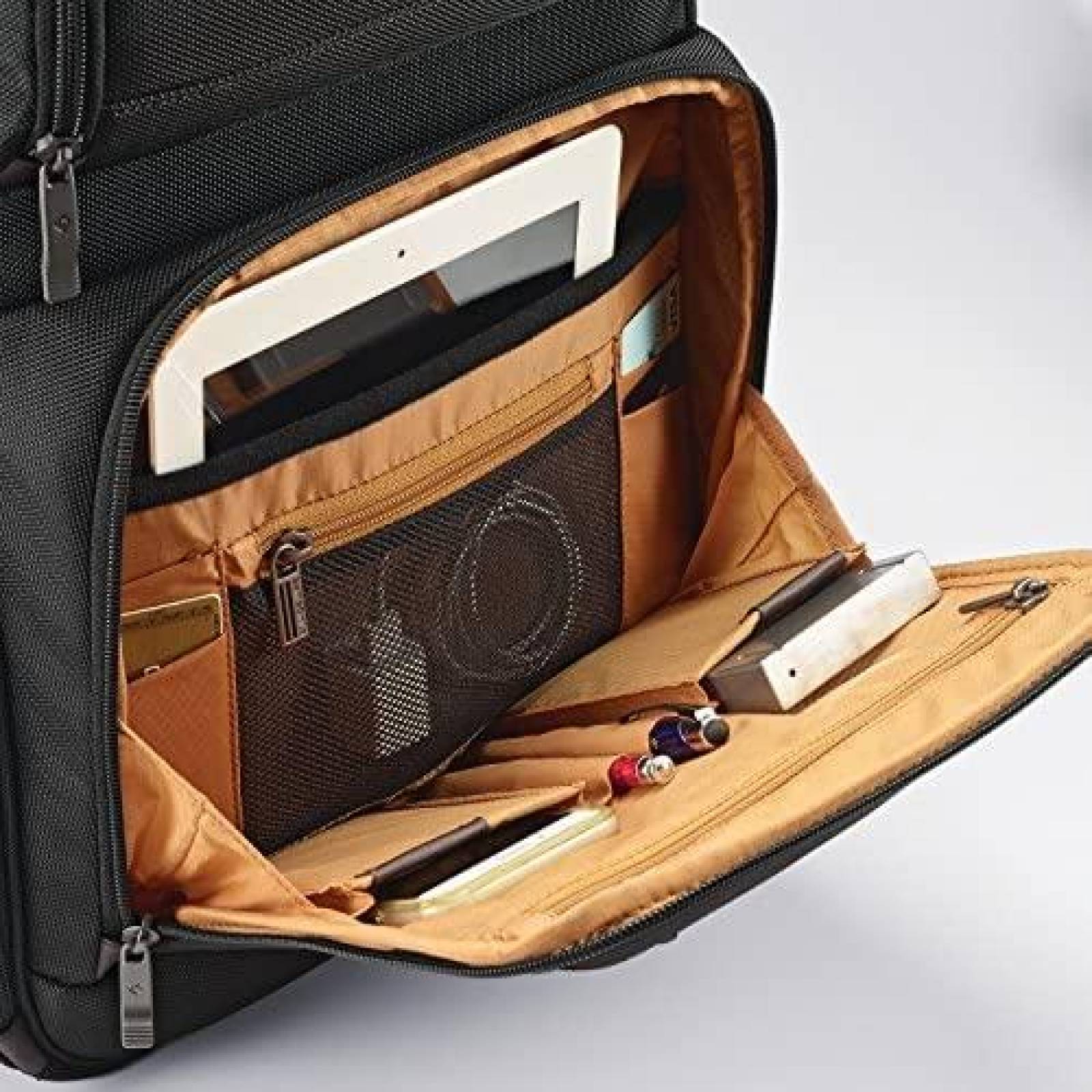 Mochila Samsonite Kombi Trasera 17.5x12x7" Laptop -Negro