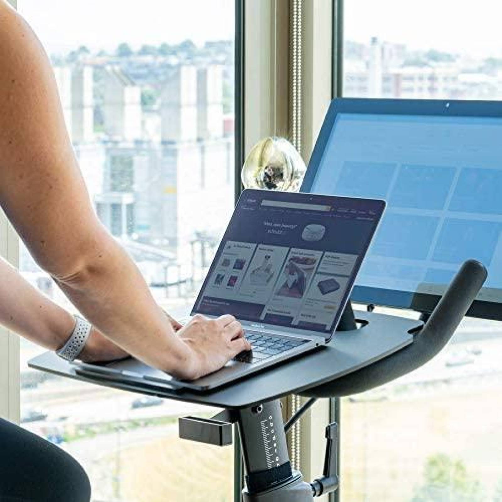 Soporte para Laptop ATP Sports Profesional y Conveniente
