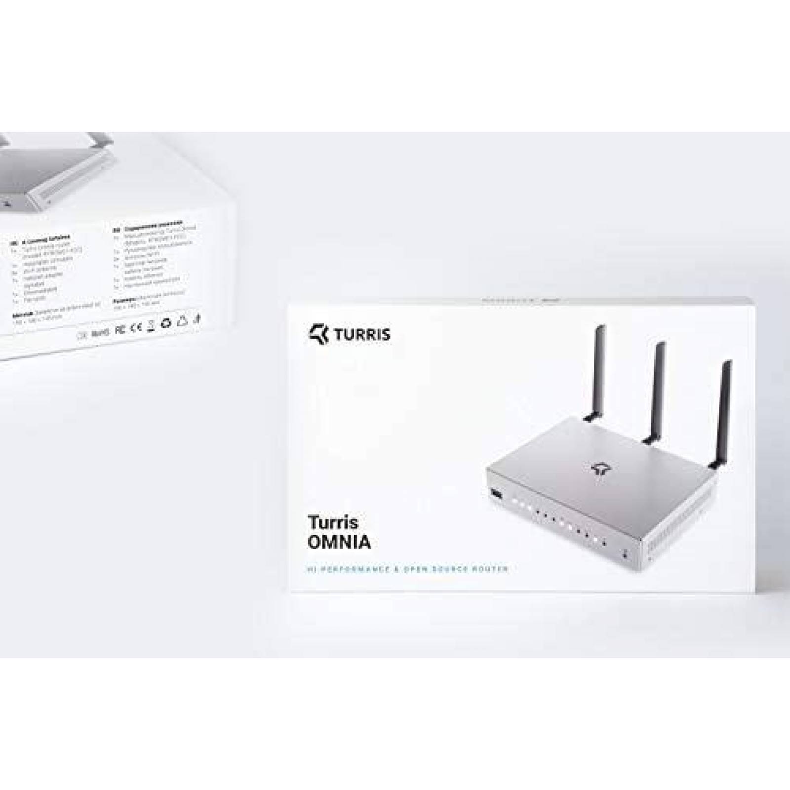 Router Turris Omnia 2020 Wi-Fi 2GB RAM 1.6 GHz -Blanco