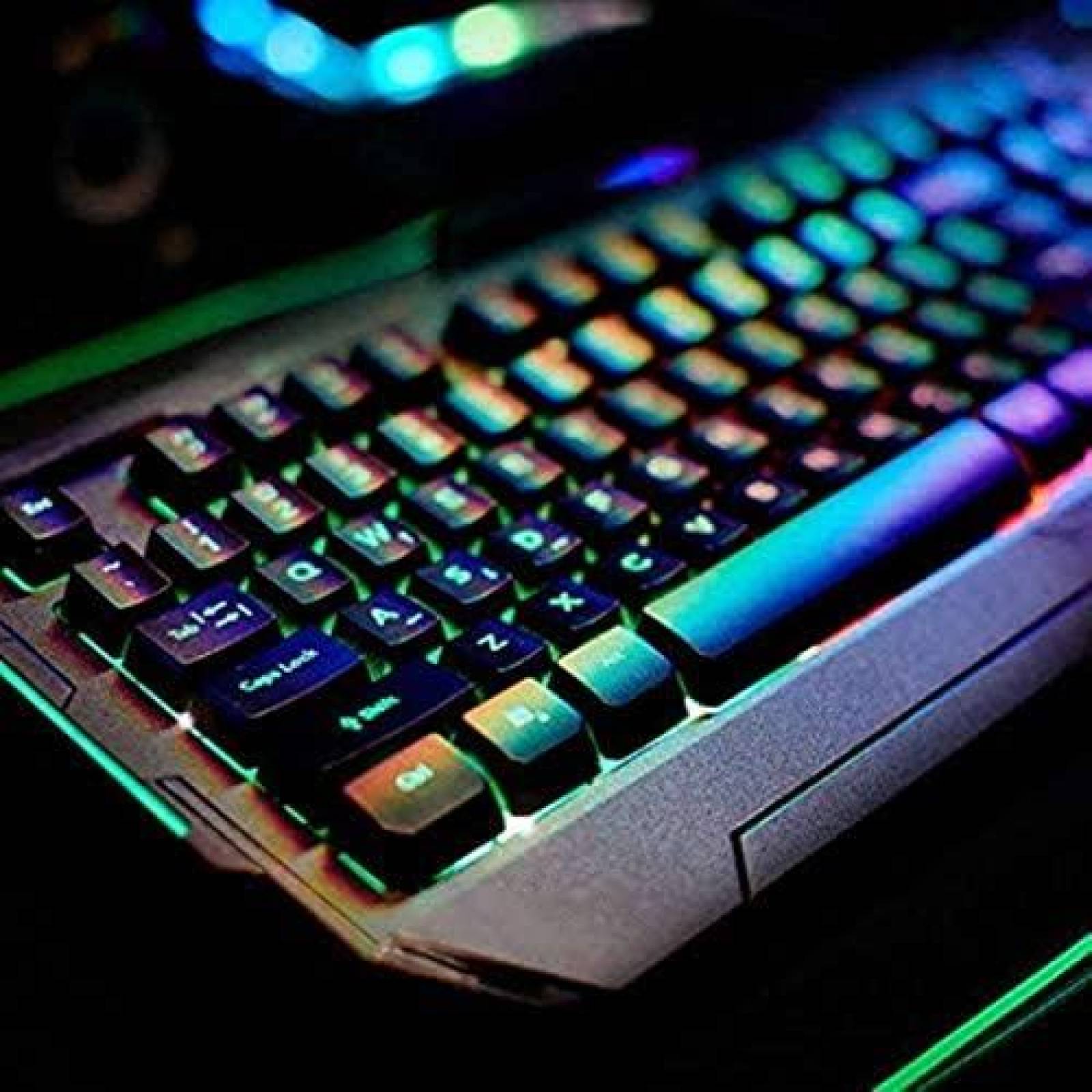 Teclado Gamer Five Below Bugha 104 Botones LED Para PC