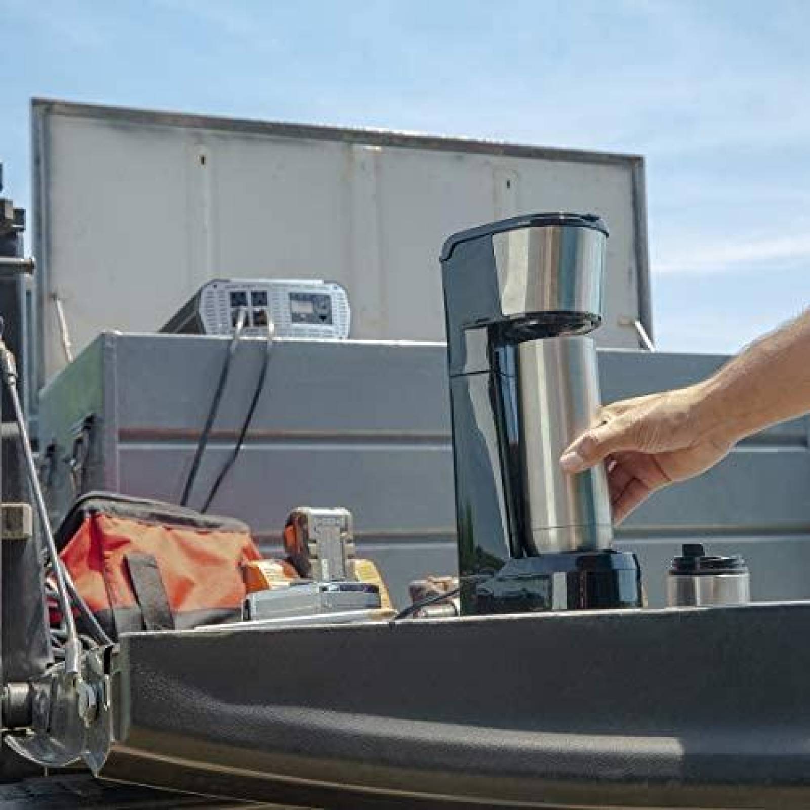 Inversor de Corriente Portatil Cobra CPI2500W -Plateado