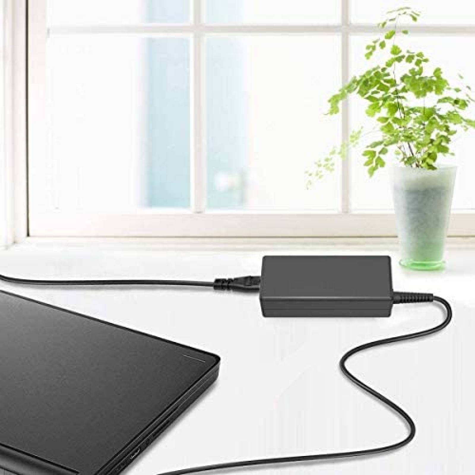 Cargador Universal AC Doctor INC para Hp Spectre 45W -Negro