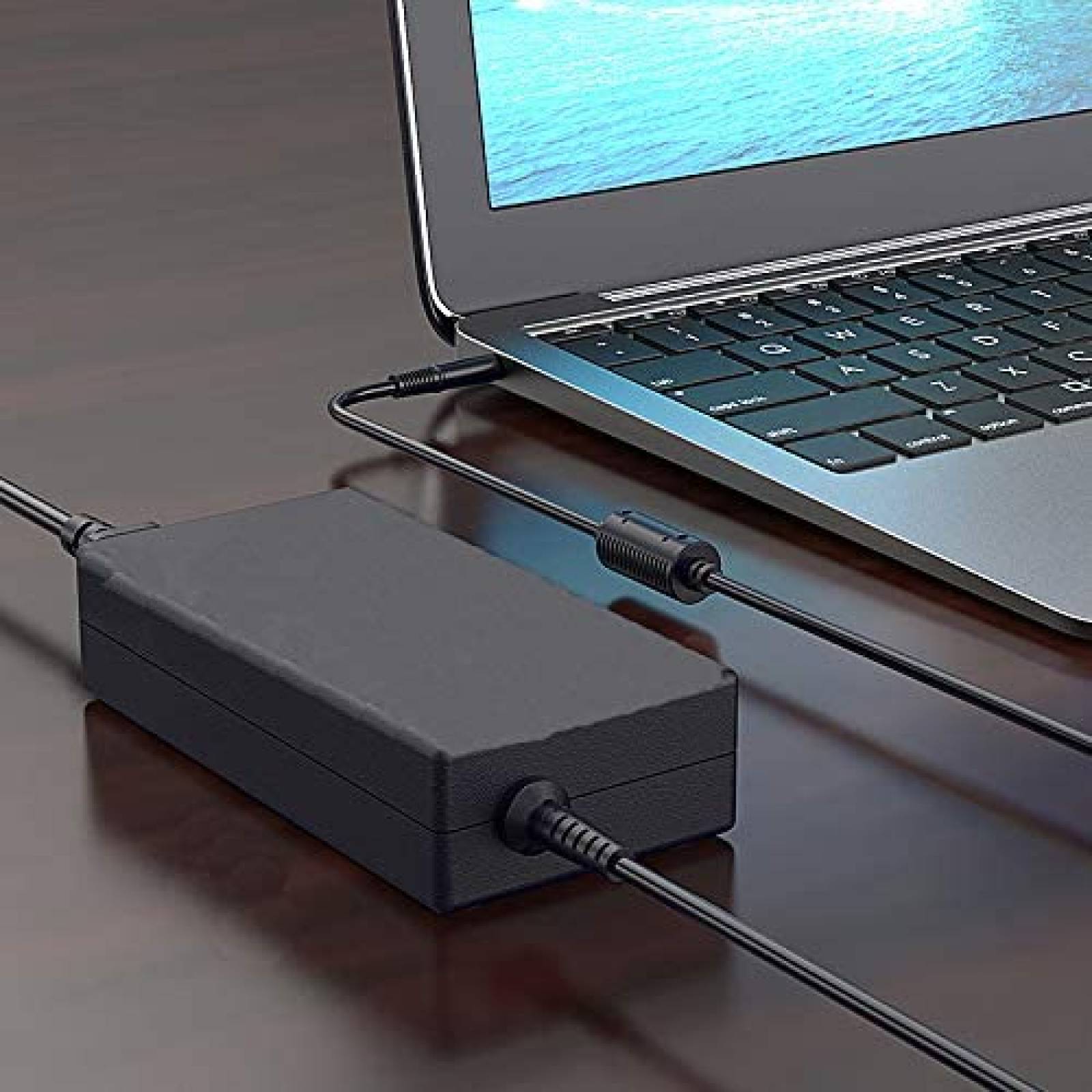 Cargador de Laptop Diginex 180W/240V para Dell -Negro