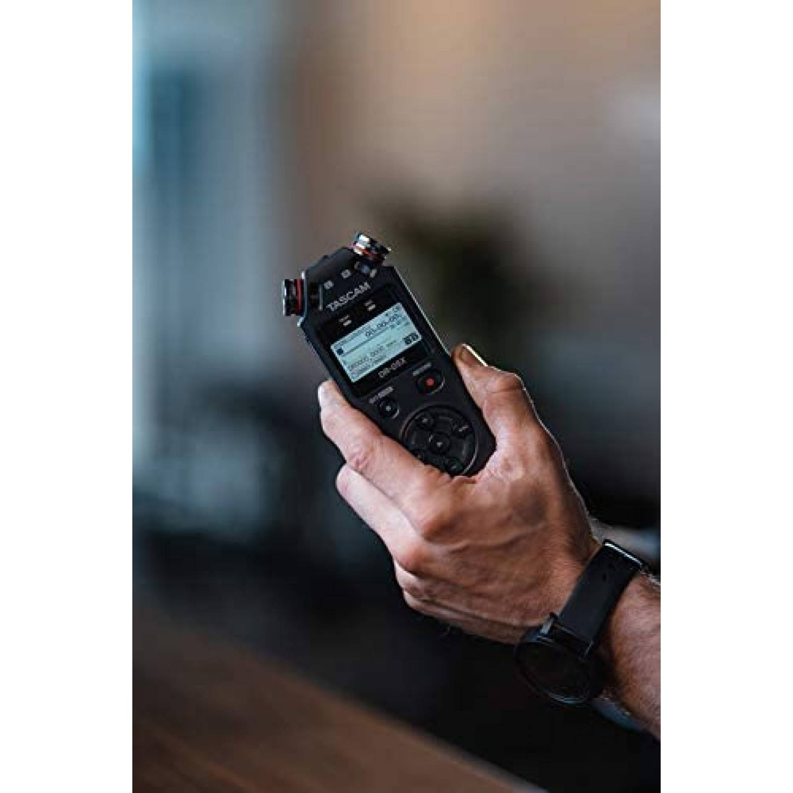 Grabadora Tascam DR-05X Digital Portatil Estereo -Negro