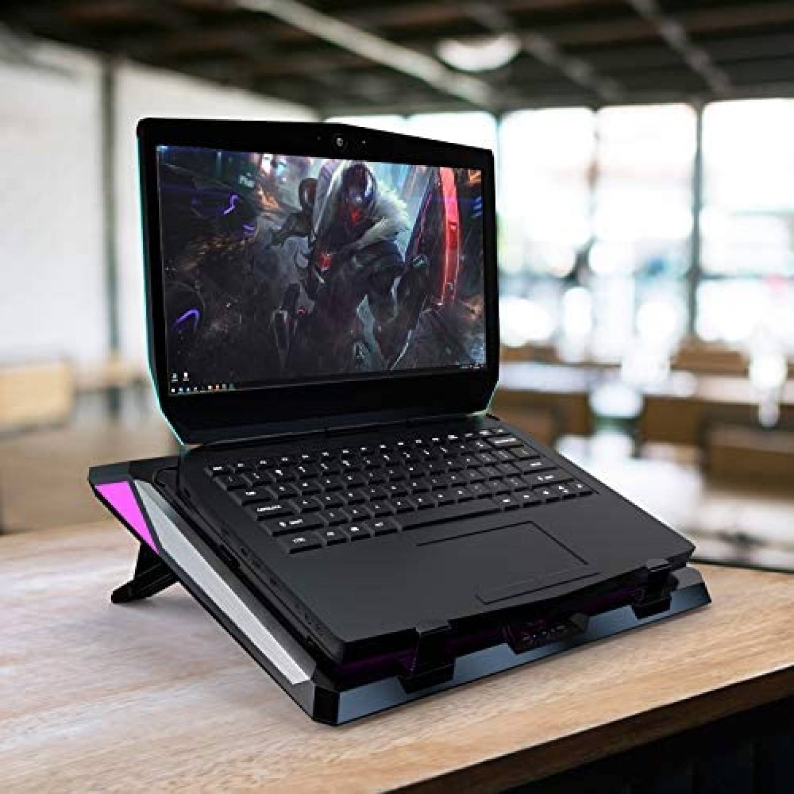 Base de Enfriamiento IETS GT300 Para Laptop 14"-17" -Morado