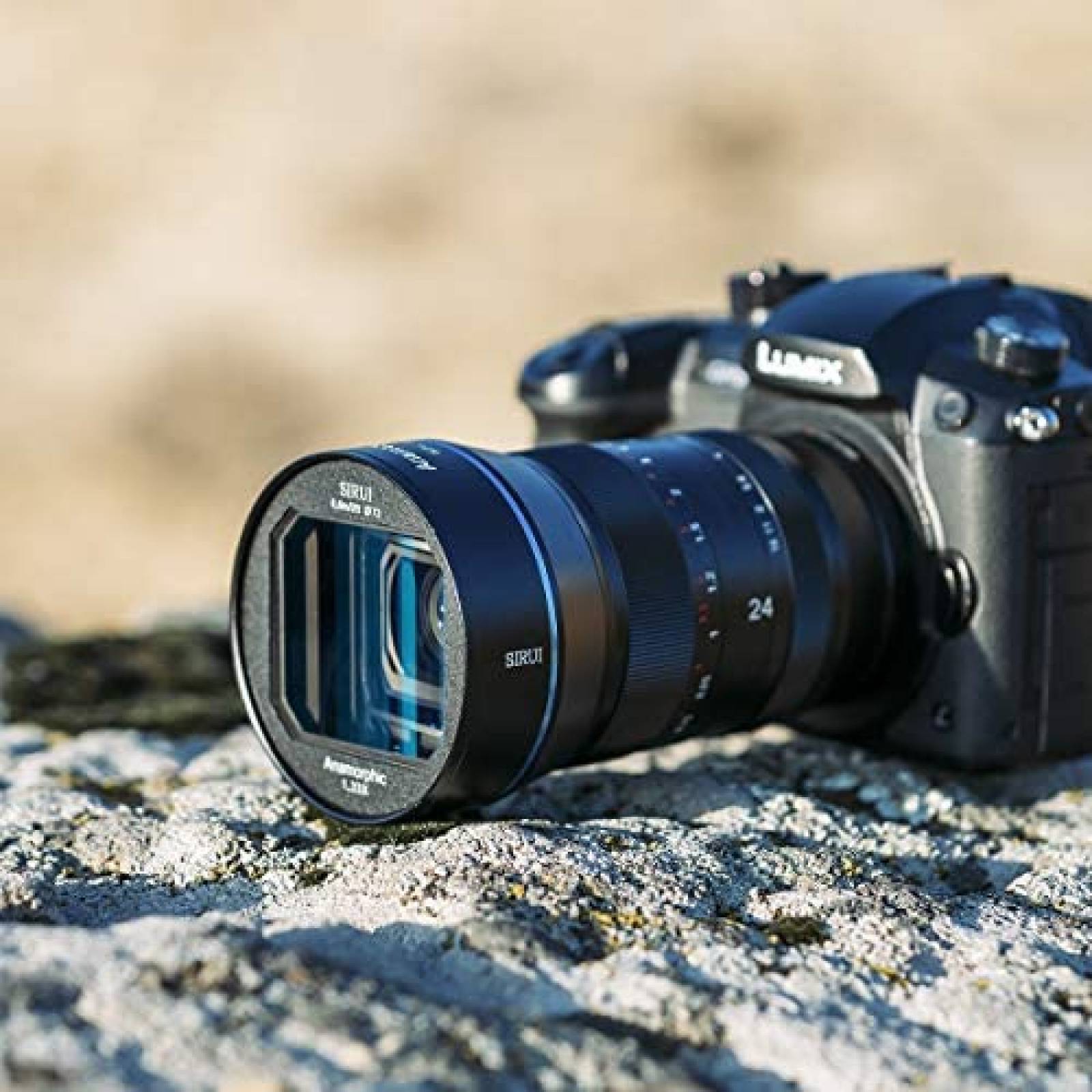 Lente para camara Sirui 0.945 in F2.8 1.33X APS-C MFT Mount