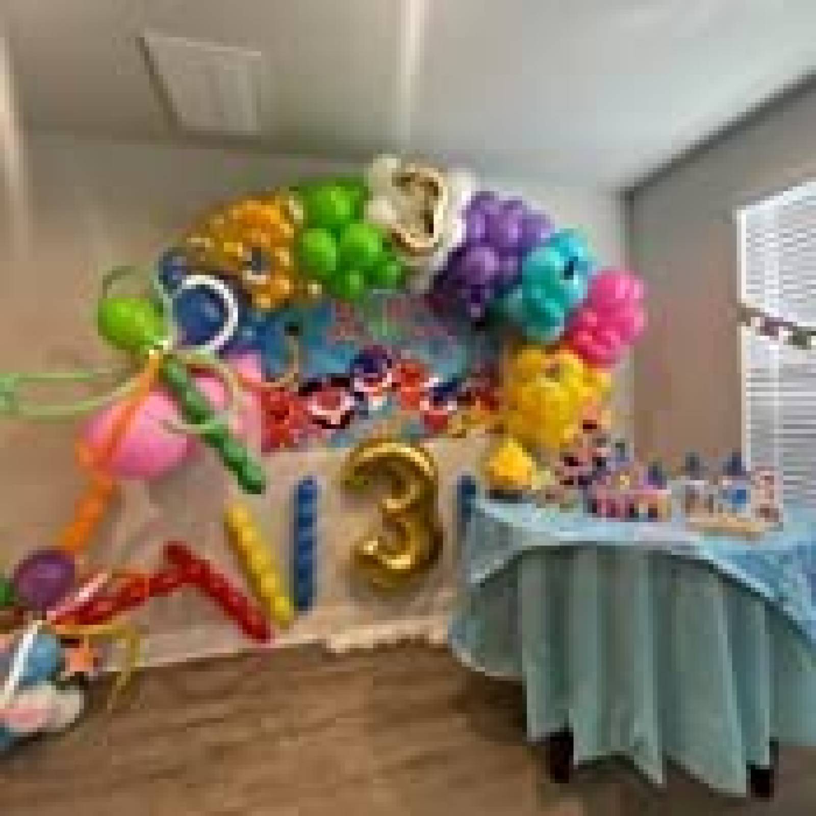 Telon de Fondo Blue Vivi Baby Shark Feliz Cumpleaños 7x5ft