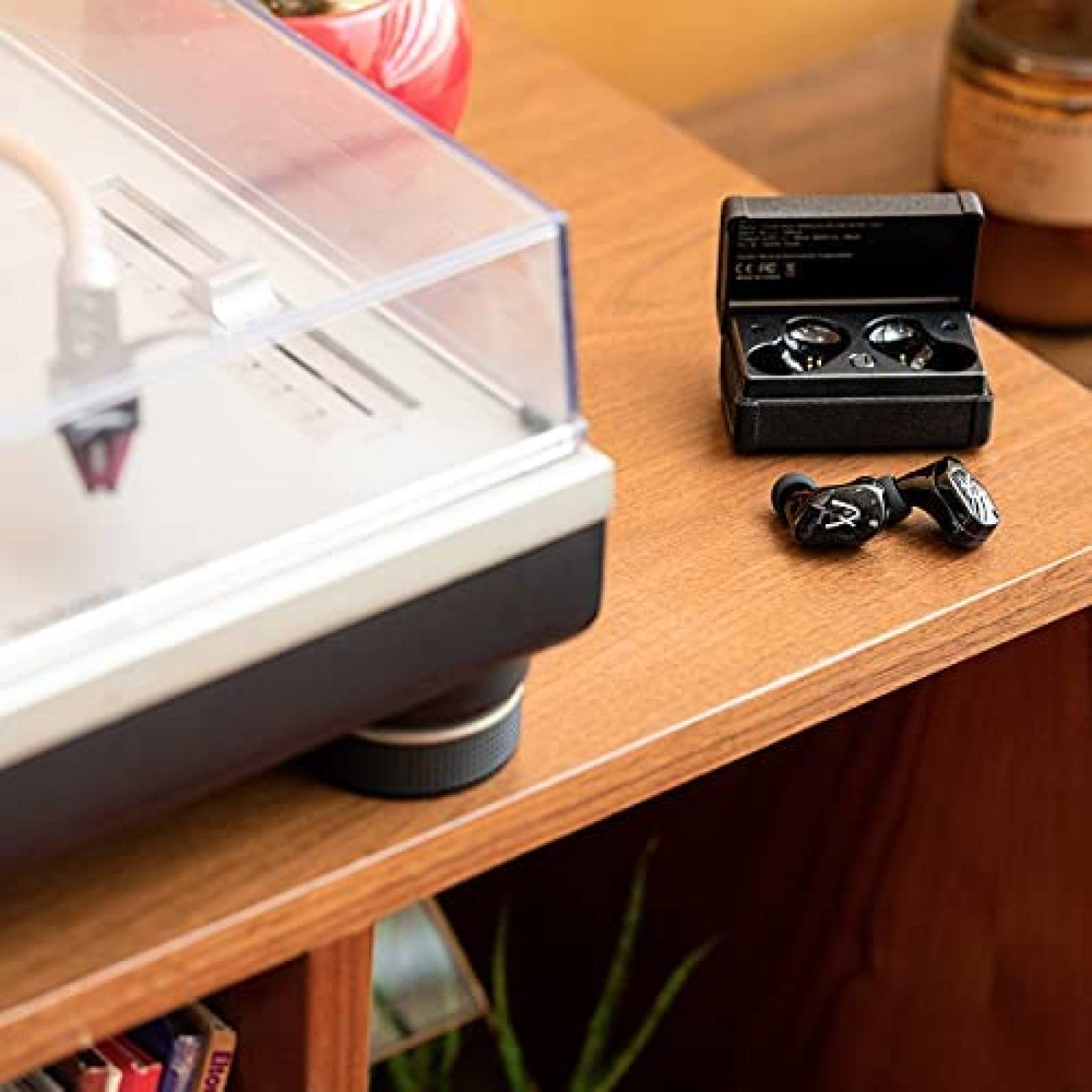 Auriculares Fender Tour Inalambrico En Oreja -Negro