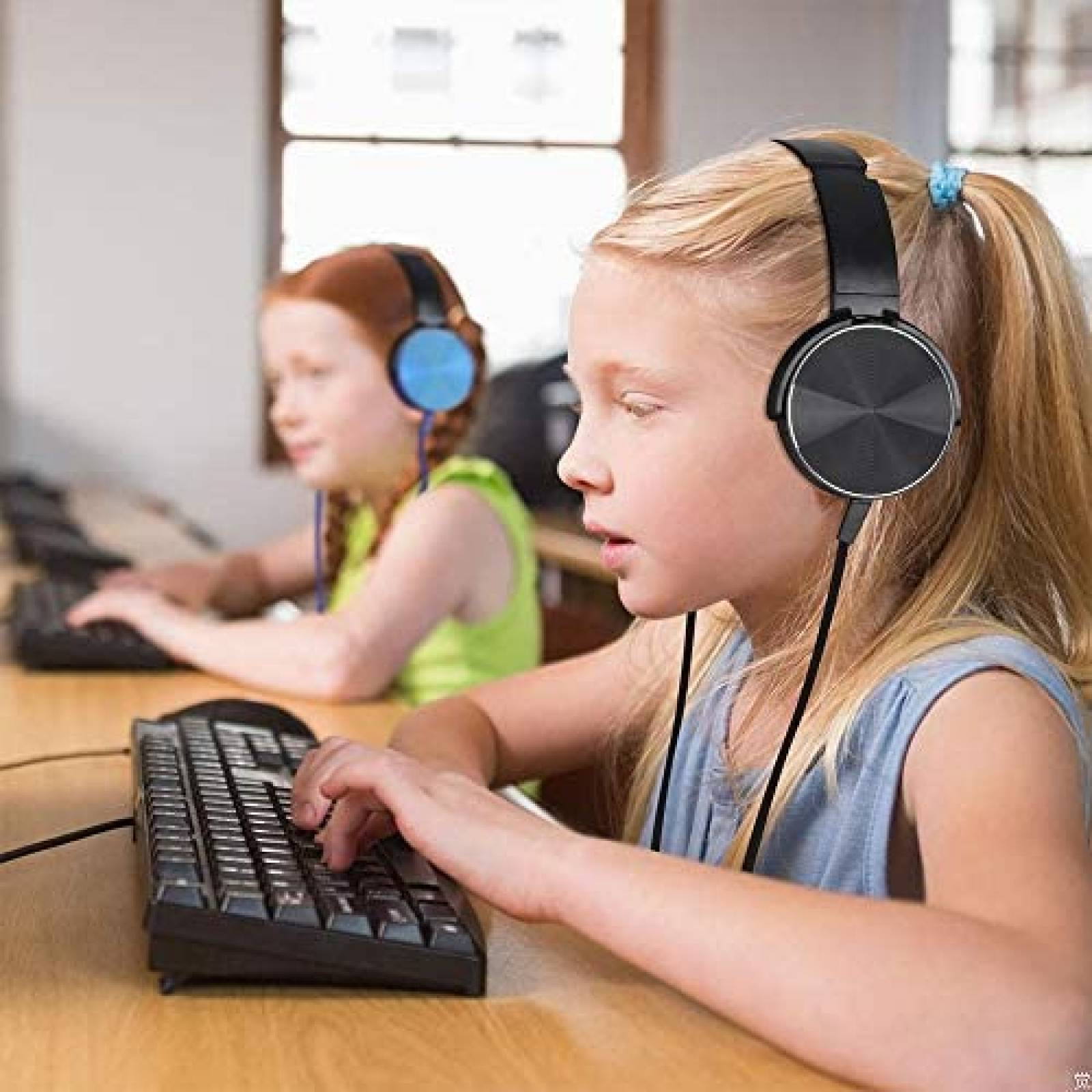 Audifonos de Diadema Factorymall Jack 3.5mm 5 pzs -Negro