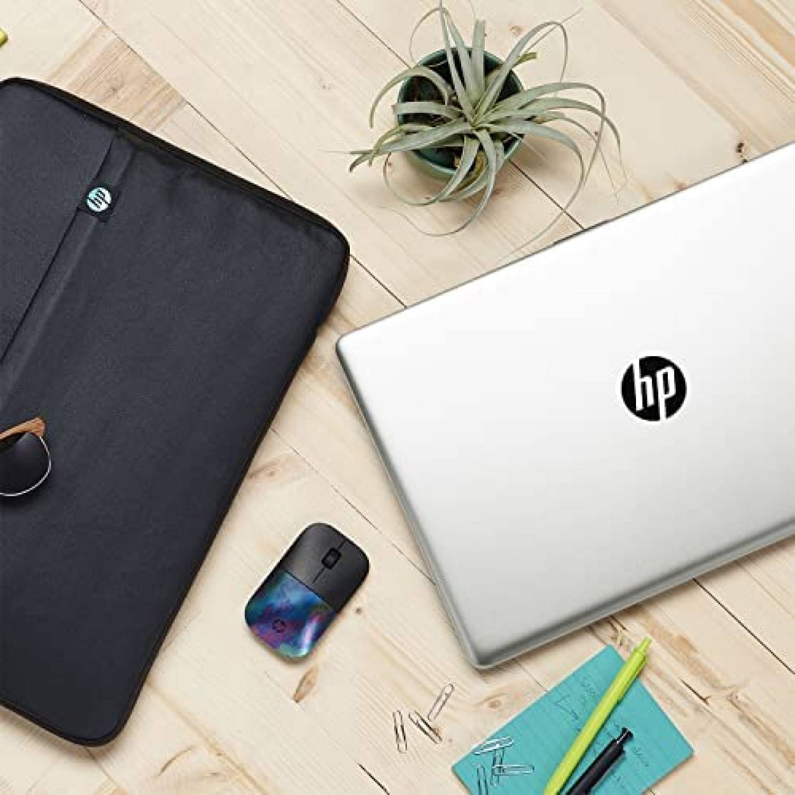Laptop HP Pavilion 17.3'' i5 16GB RAM 1TB PCIe SSD