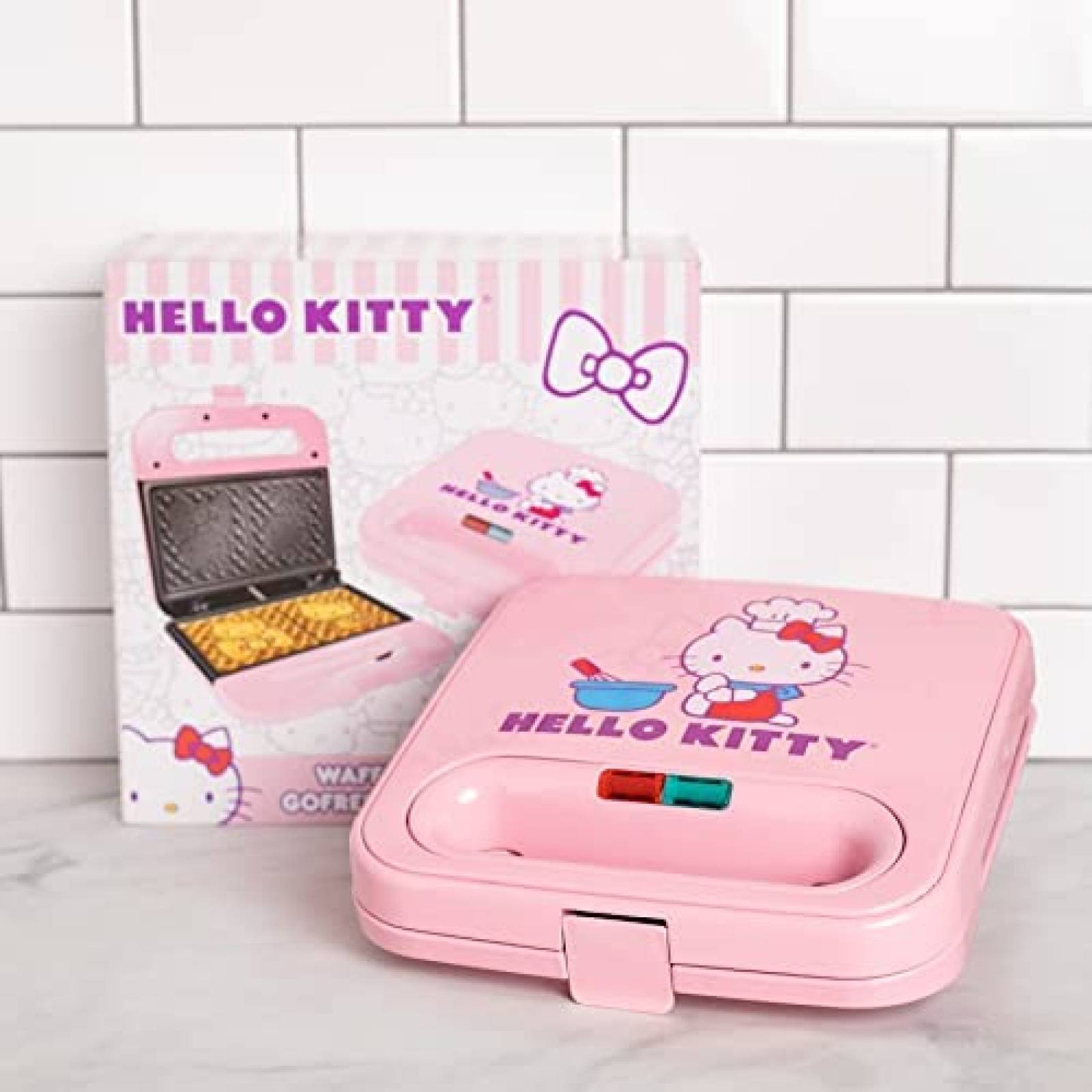 Wafflera Uncanny Brands Hello Kitty Doble -Rosa