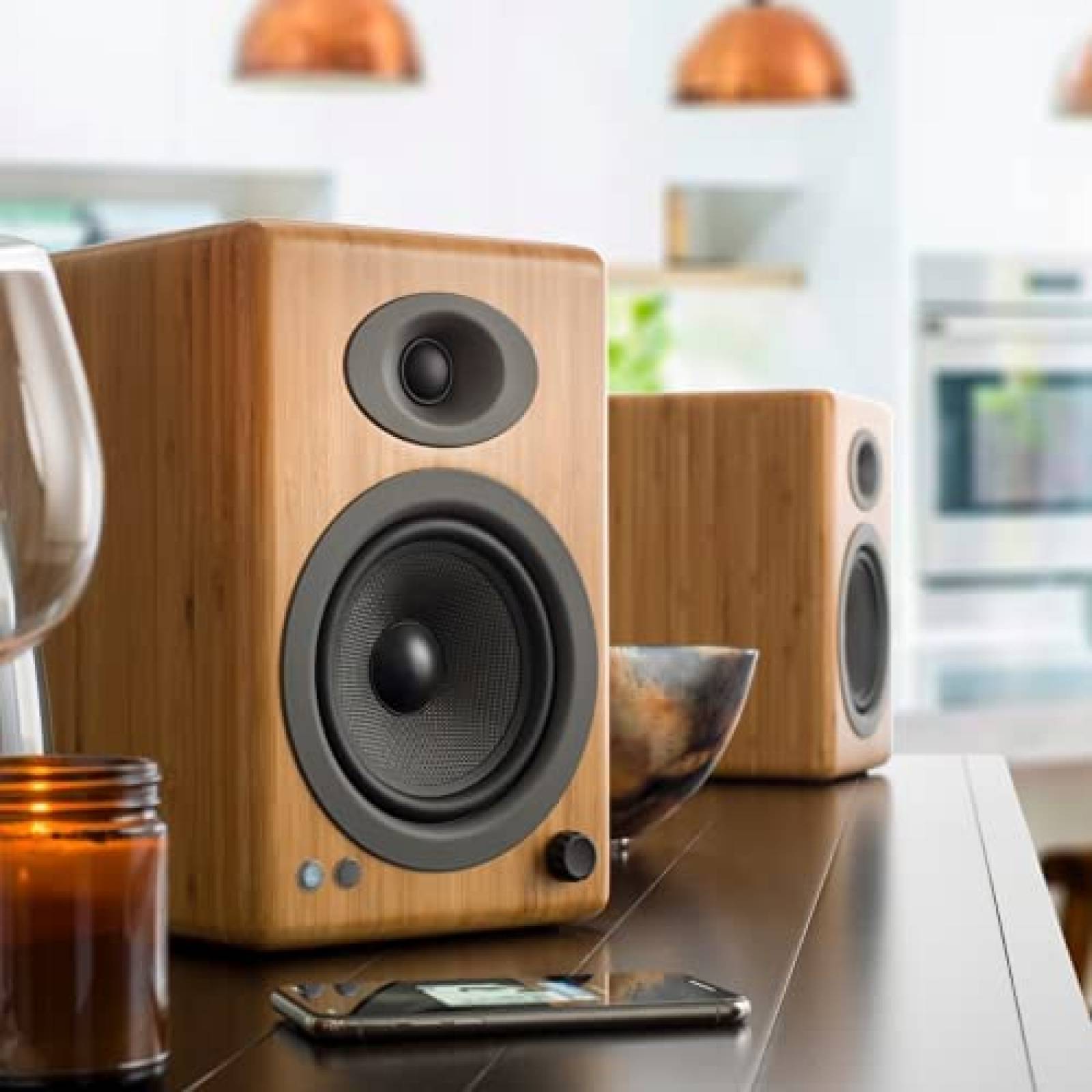 Bocinas Inalambricas Audioengine A5+ Plus Bluetooth -Bamboo