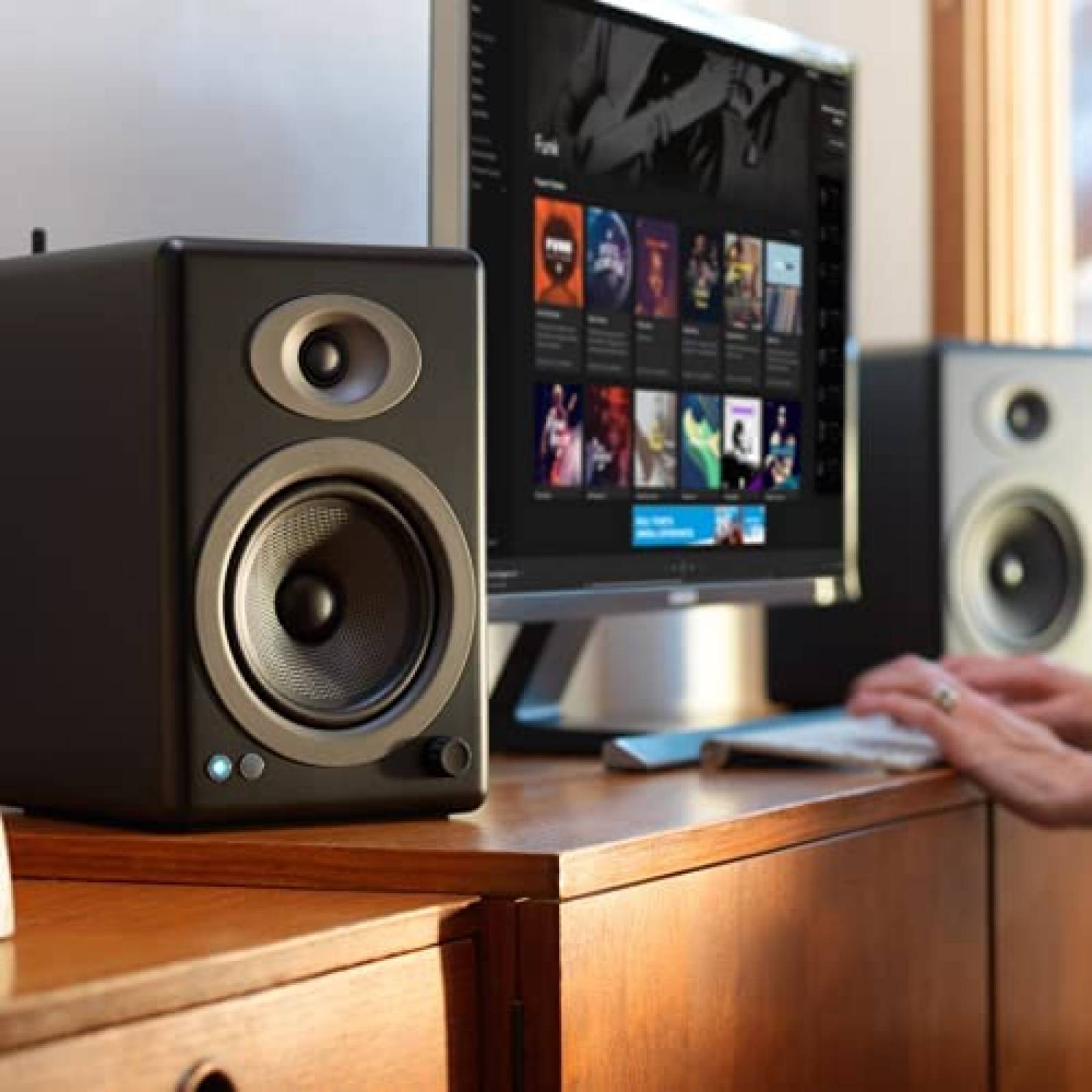 Bocinas Inalambricas Audioengine A5+ Plus Bluetooth -Negro