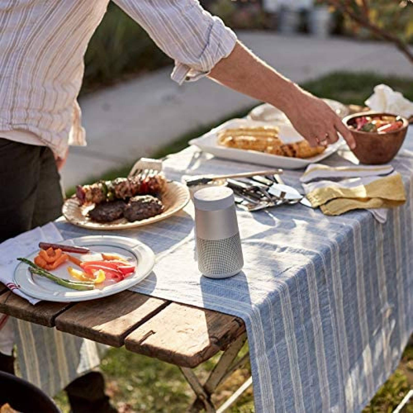 Bocina Portatil Bose SoundLink Revolve de 360 -Plata