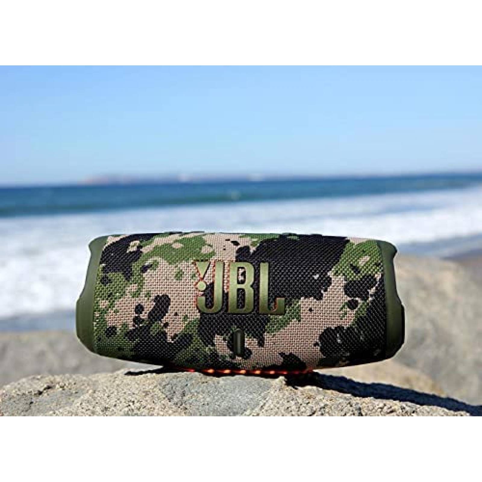 Bocina JBL Charge 5 Portatil IP67 20H de Bateria -Camuflaje