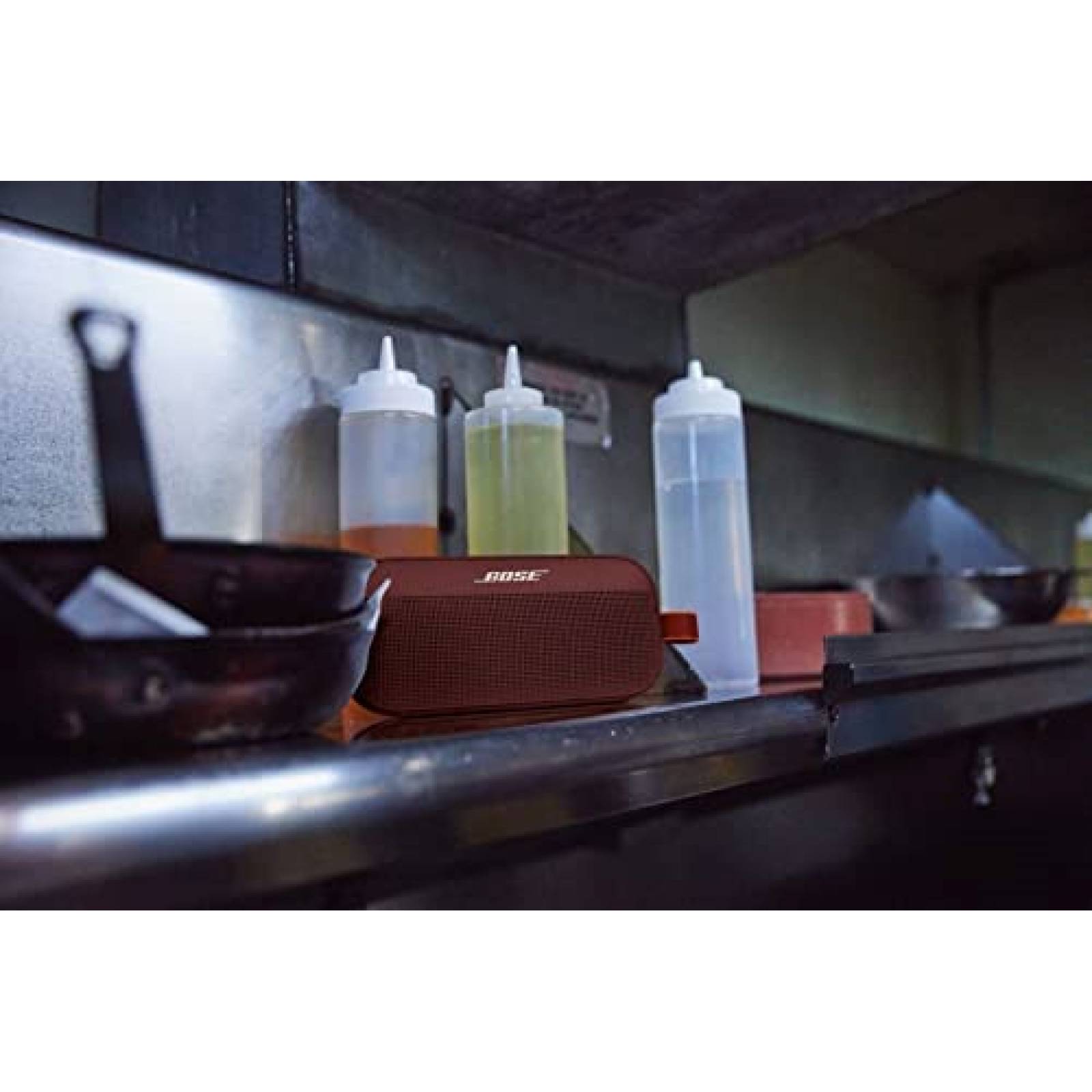 Bocina Portatil Bose SoundLink Flex Bluetooth -Rojo