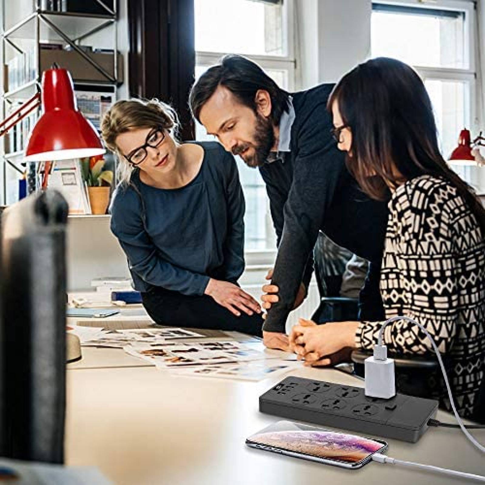 Multicontactos MAOZUA de 6 .5 Pies con 6 AC/3 USB -Negro