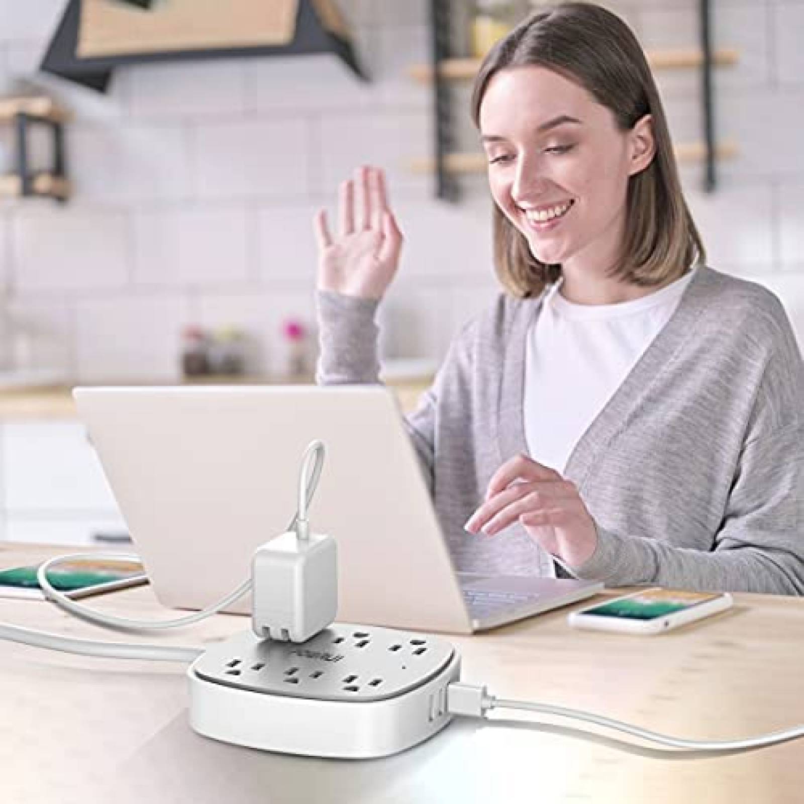 Multicontactos POWRUI de 6 AC y 3 USB Cable 6 Pies -Blanco