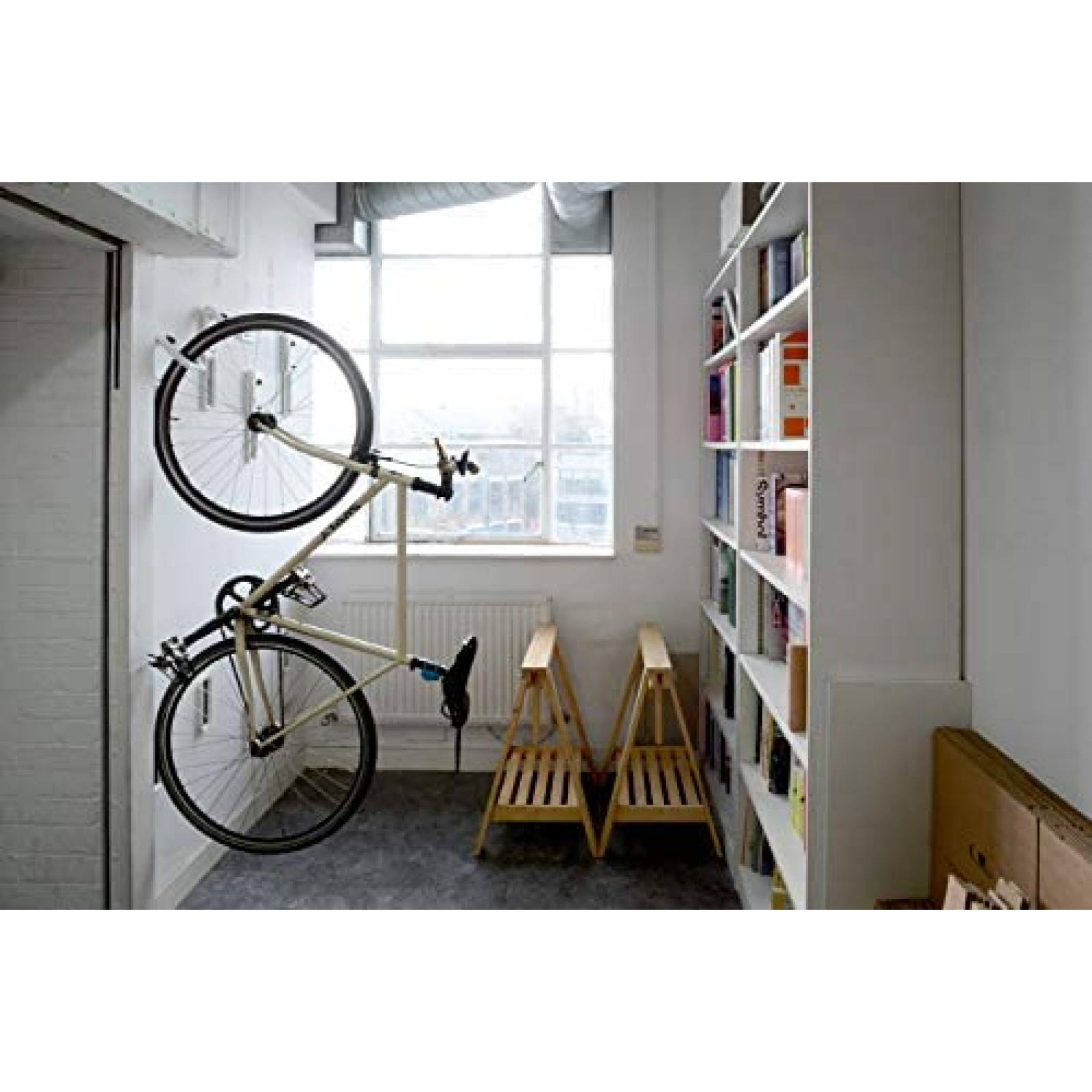 Montaje de Pared Cycloc Endo Bicicleta Llanta Vertical Negro