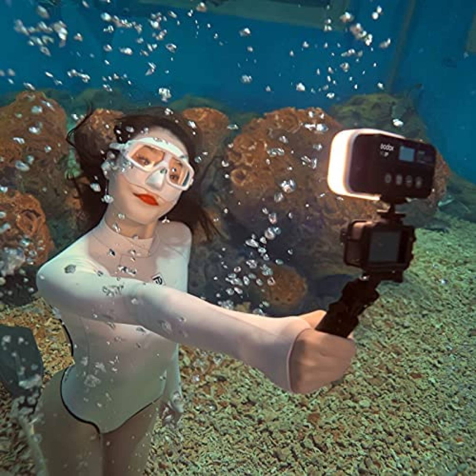 Luz Video Submarina Godox WL8P LED 10W 2700K-8500K -Negro