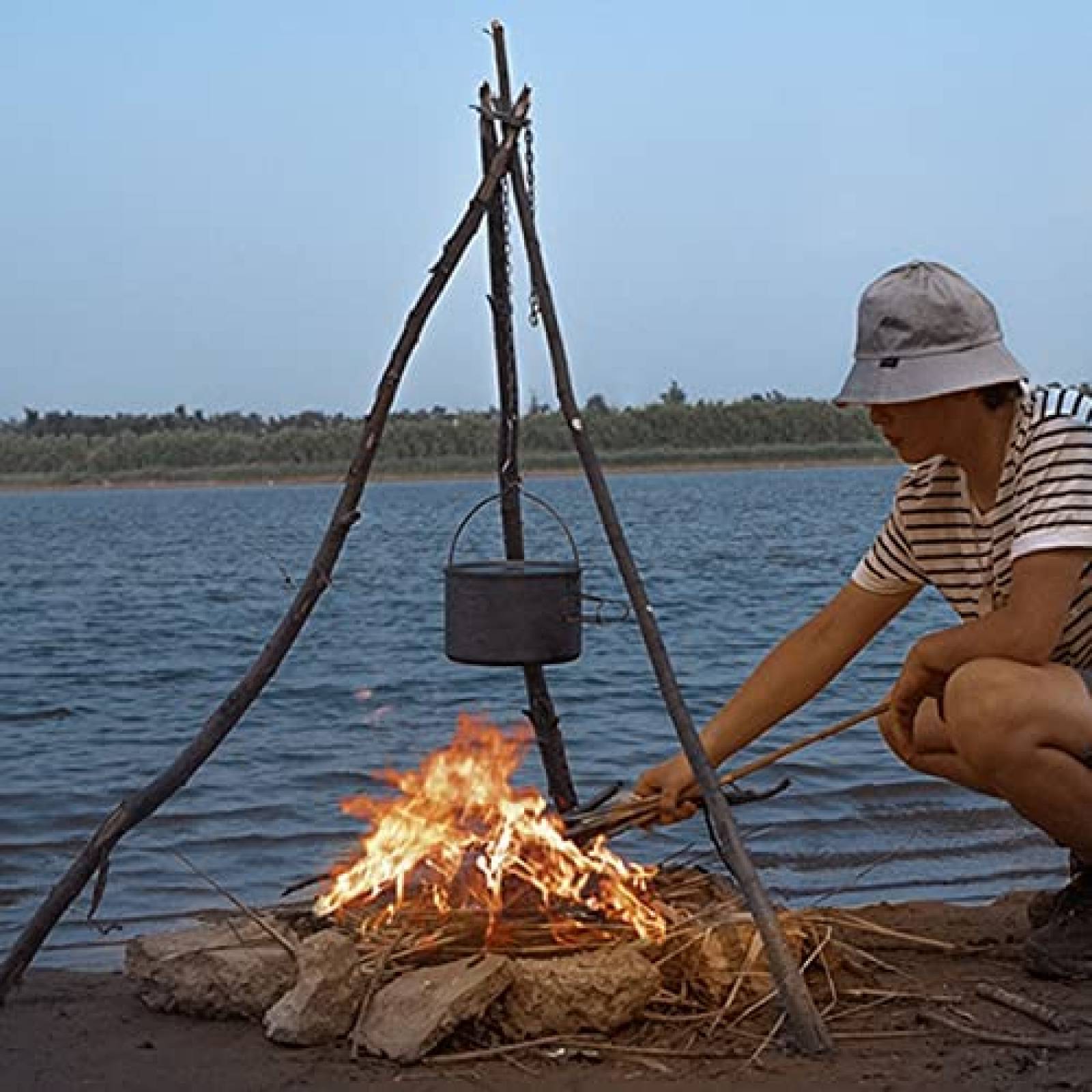 Herramienta Triangular Tripode para Acampar INYX Estilo 10