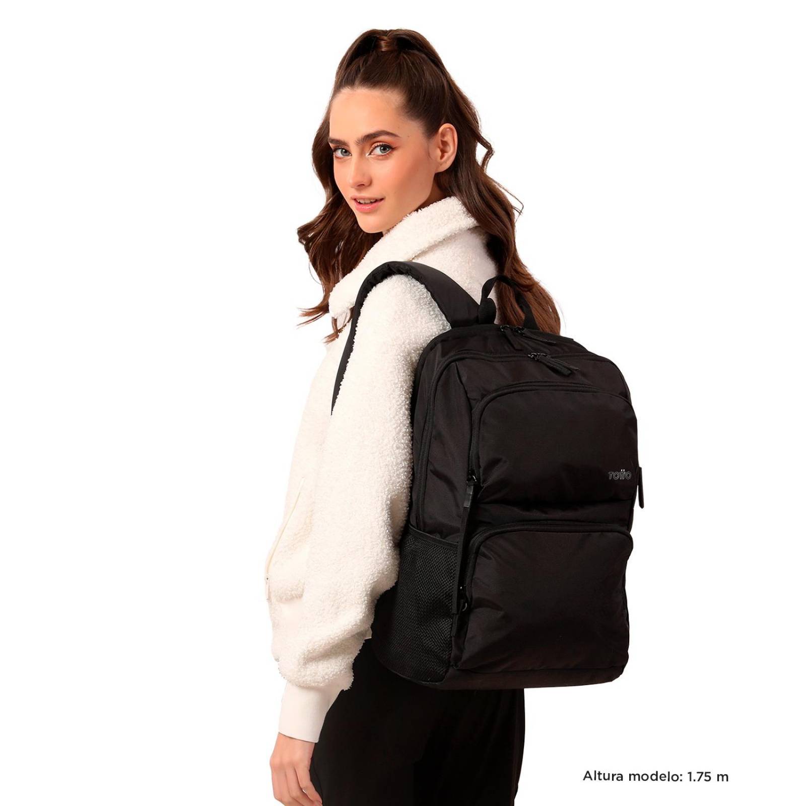 Mochila Totto Cloud 23200-N01 Negro  