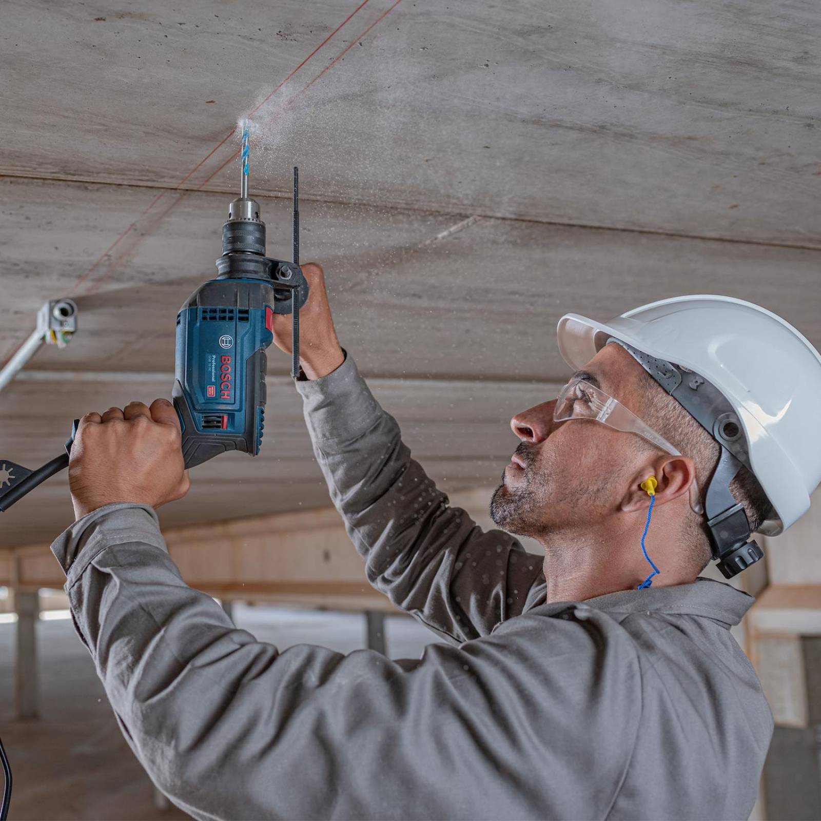 Rotomartillo Taladro Bosch 850w 115v Vel Variable Gsb 16 Re 