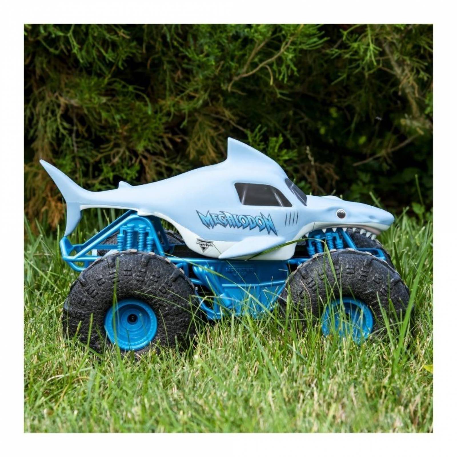 Monster Jam Megalodon Storm Rc Carga Usb Todo Terreno Y Agua 