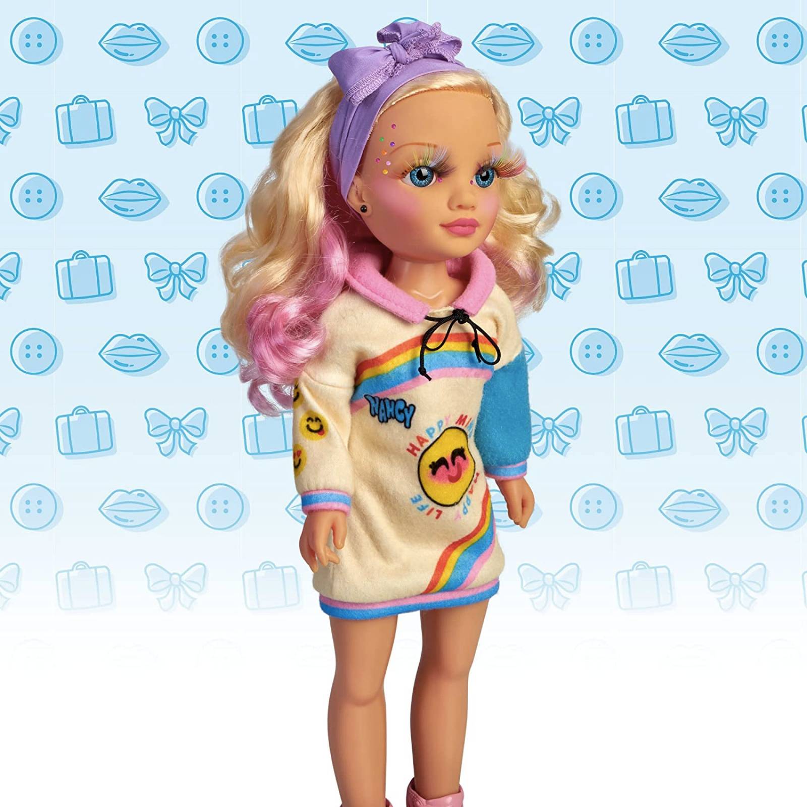 Nancy Maquillaje de Arcoiris Famosa