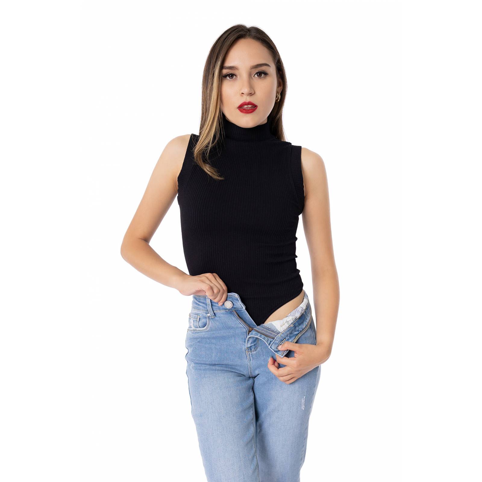 Pantiblusa con cuello de tortuga sin mangas.