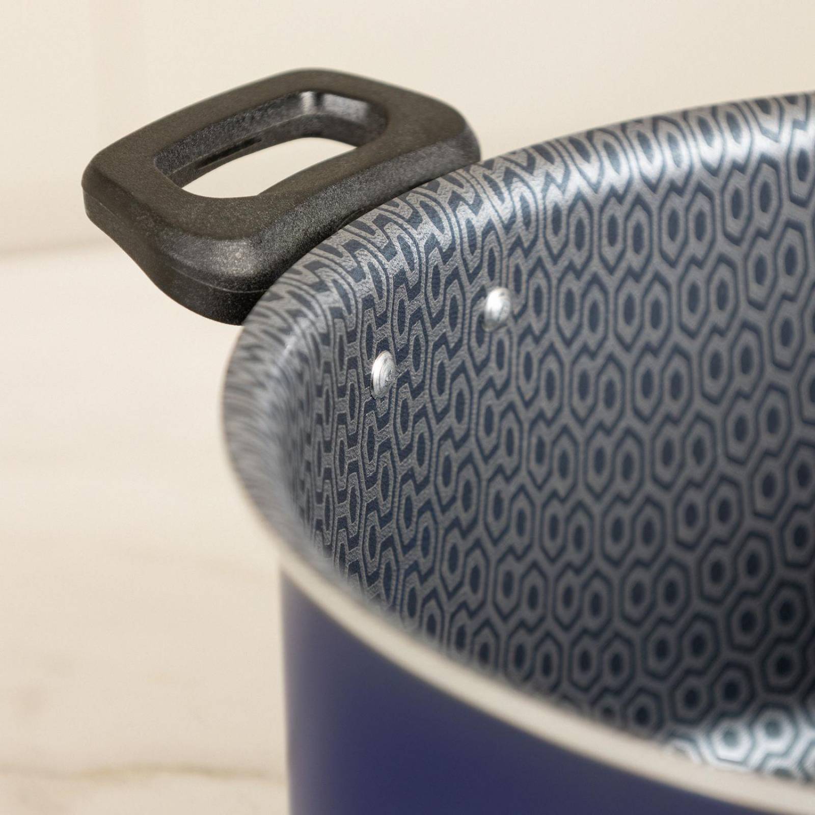 Olla de Aluminio Ekco Classic de 5.8 L /24 cm Color Azul 