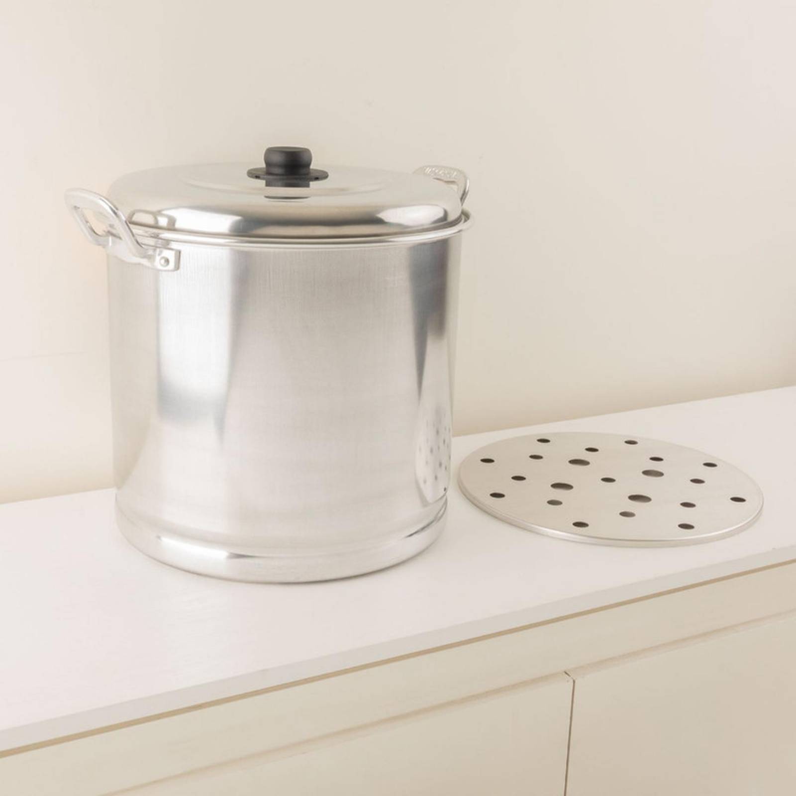 Vaporera Vasconia 26 Litros de Aluminio con Tapa 