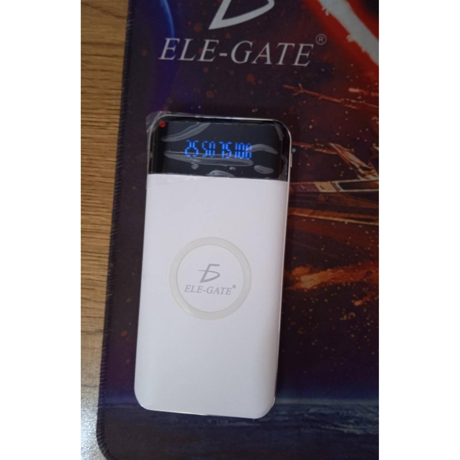 Wireless Power Bank Qi 10000 Mah Negro. Blanco