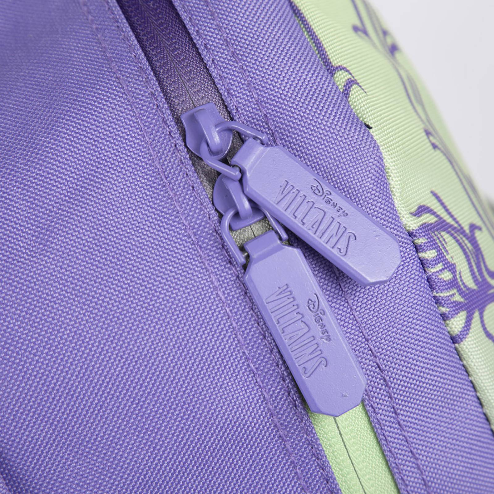 Mochila Chenson Disney Villanas Malefica Portalaptop VI65777 V