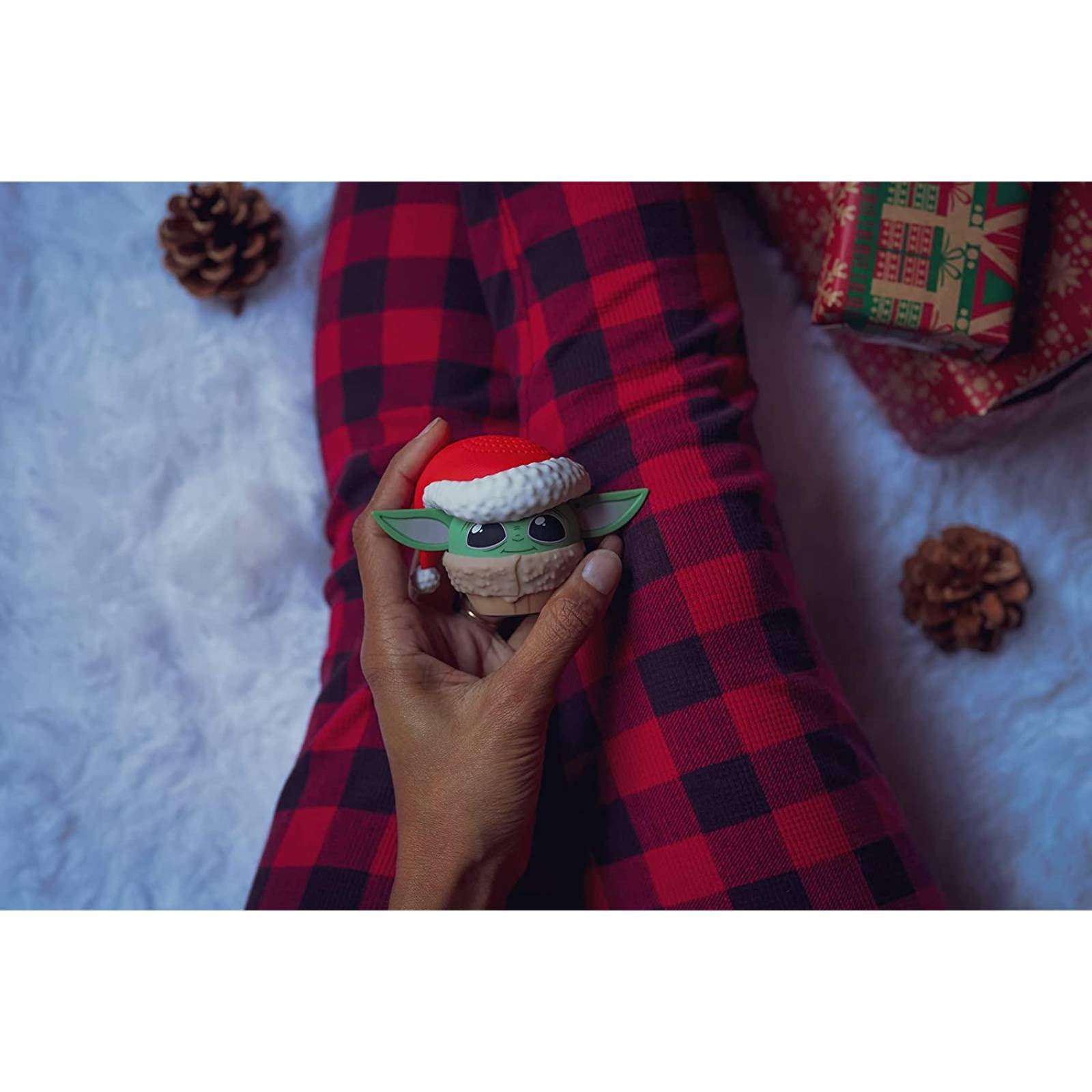 Bitty Boomers Star Wars The Mandalorian: Grogu con Sombrero de Papá Noel, Mini Altavoz Bluetooth