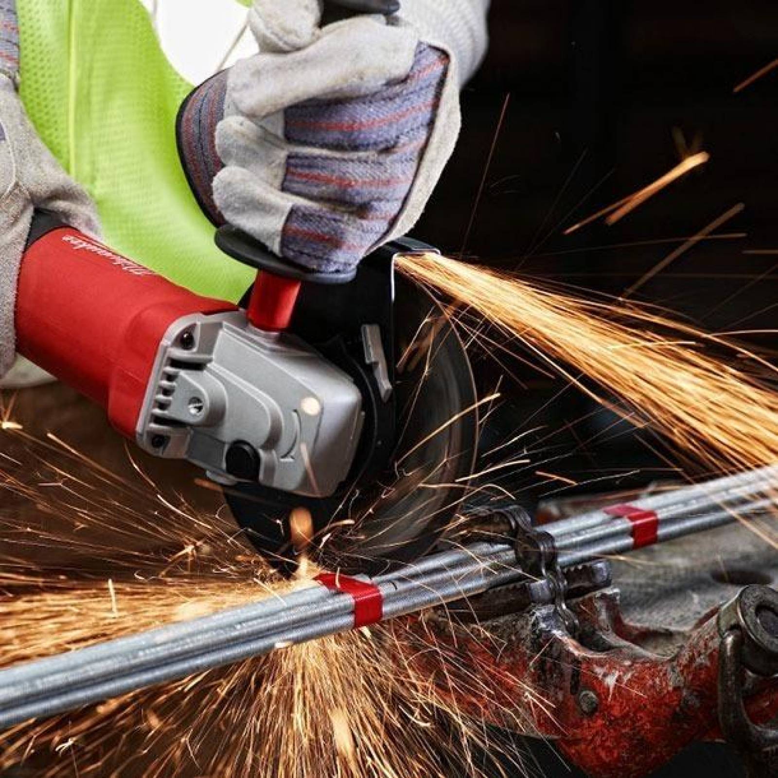 Esmeriladora Angular Milwaukee 4 1/2 Pulgadas C/rojo