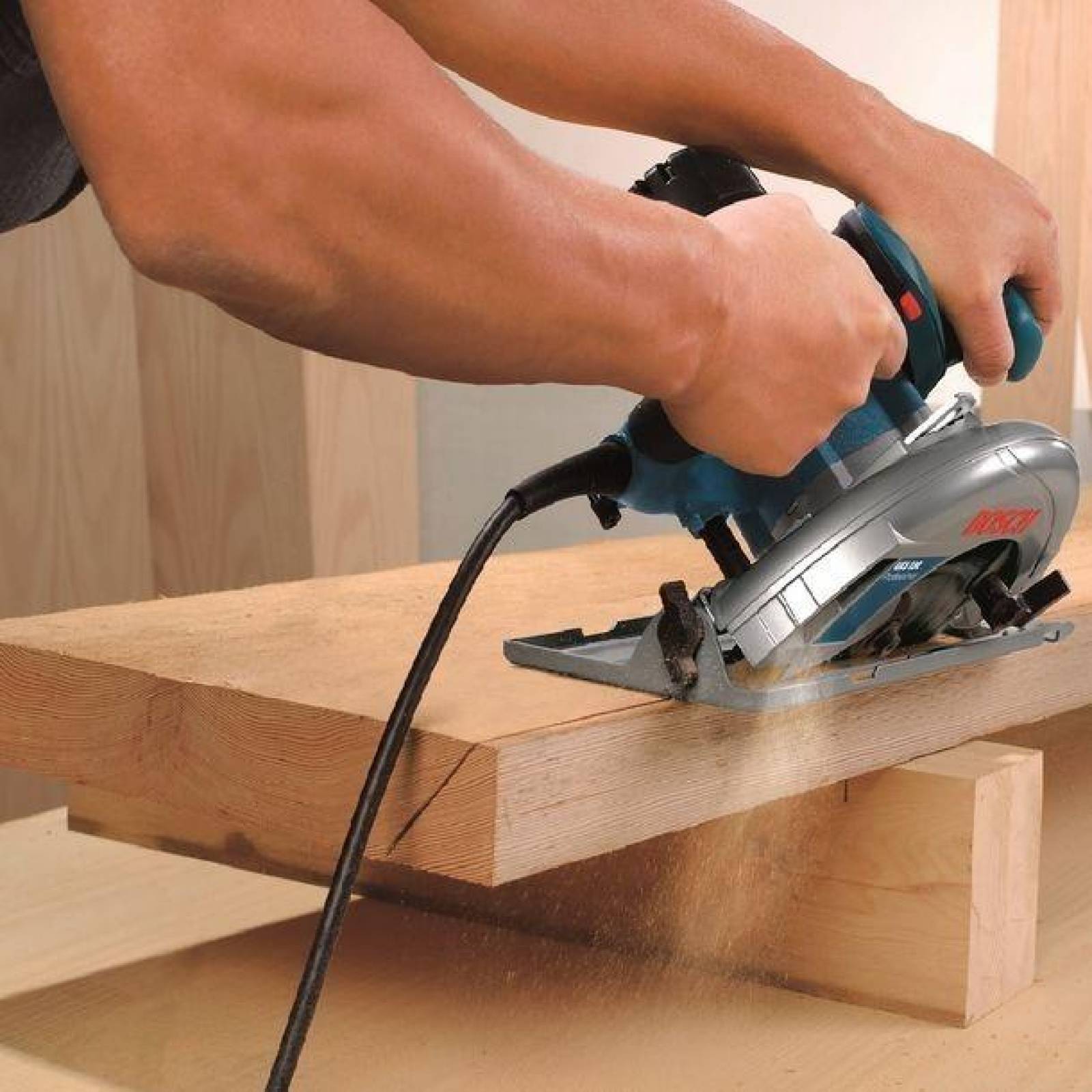 Sierra Circular Bosch 7 1/4 1,500 W C/azul 