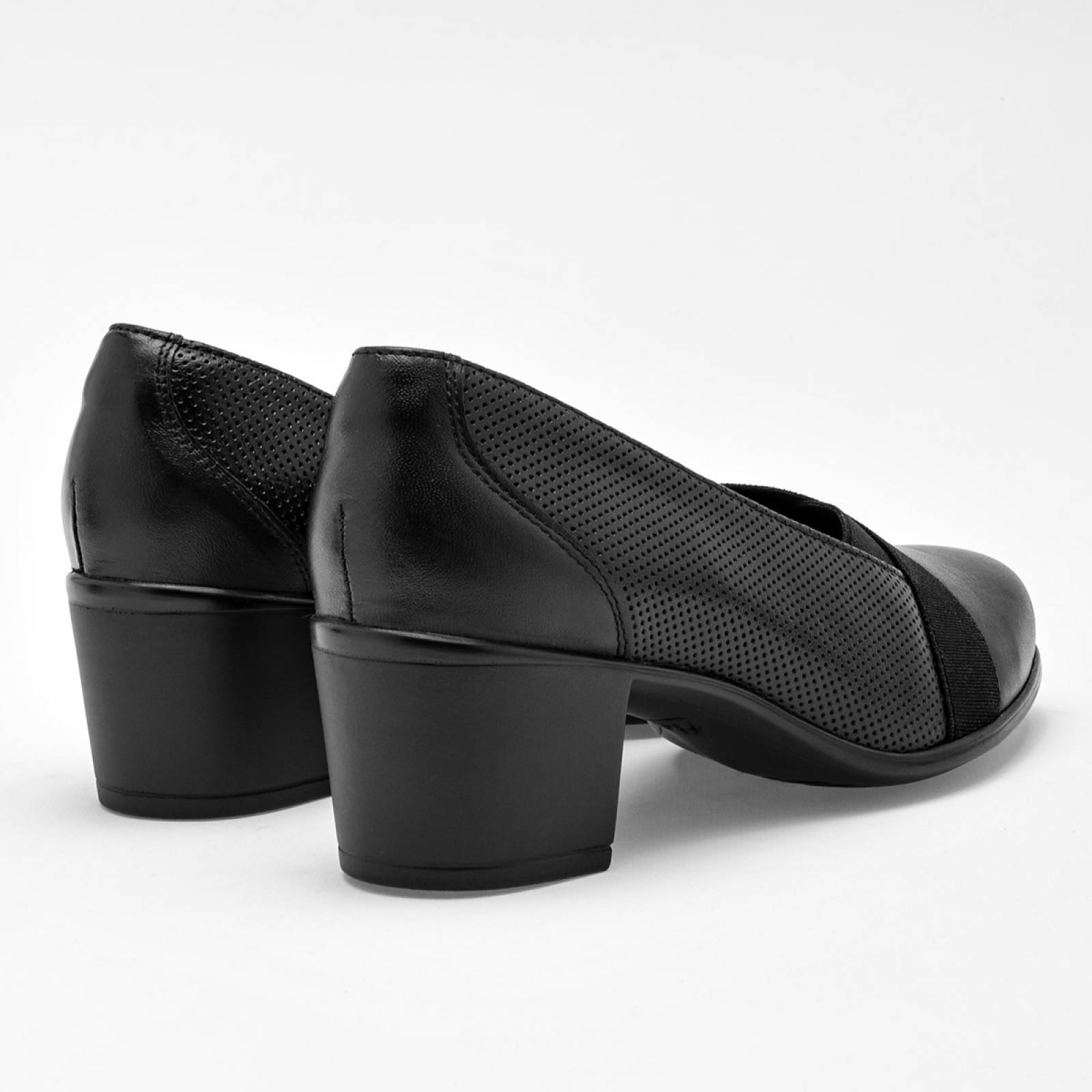 Zapato casual Mod 110403 Para Mujer Flexi Color Negro