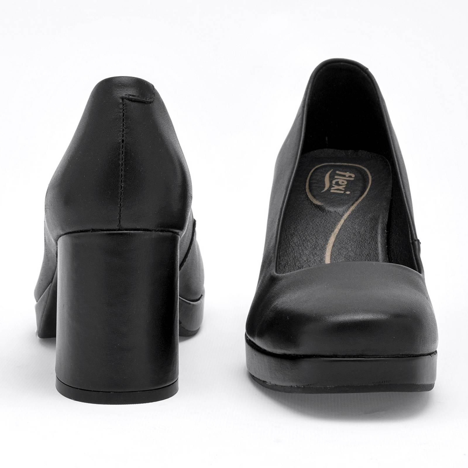 Zapato casual Mod 127201 Para Mujer Flexi Color Negro