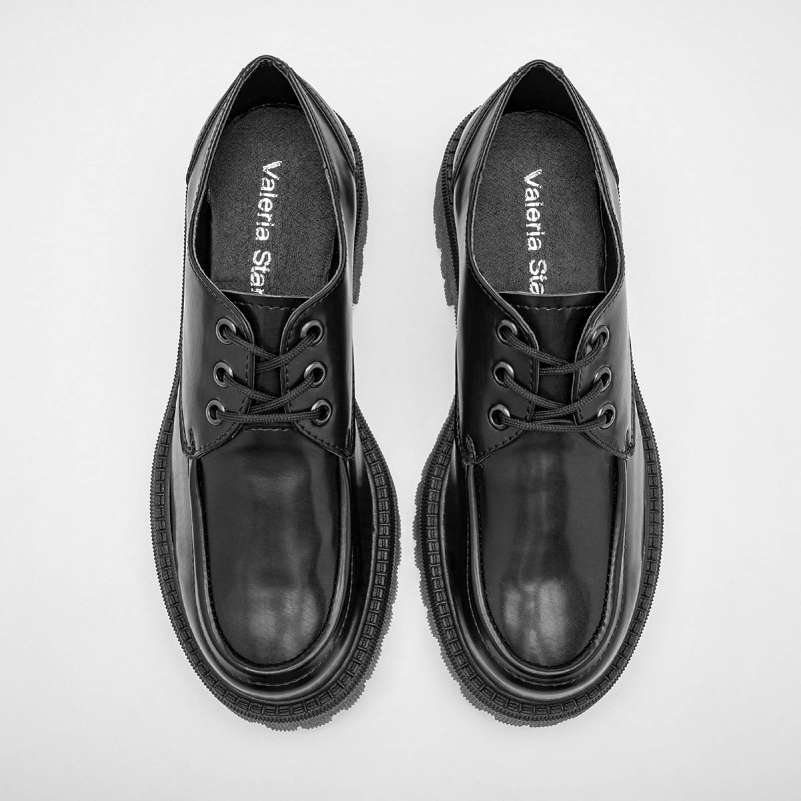 Zapato casual Mod 548 Para Mujer Valeria star Color Negro