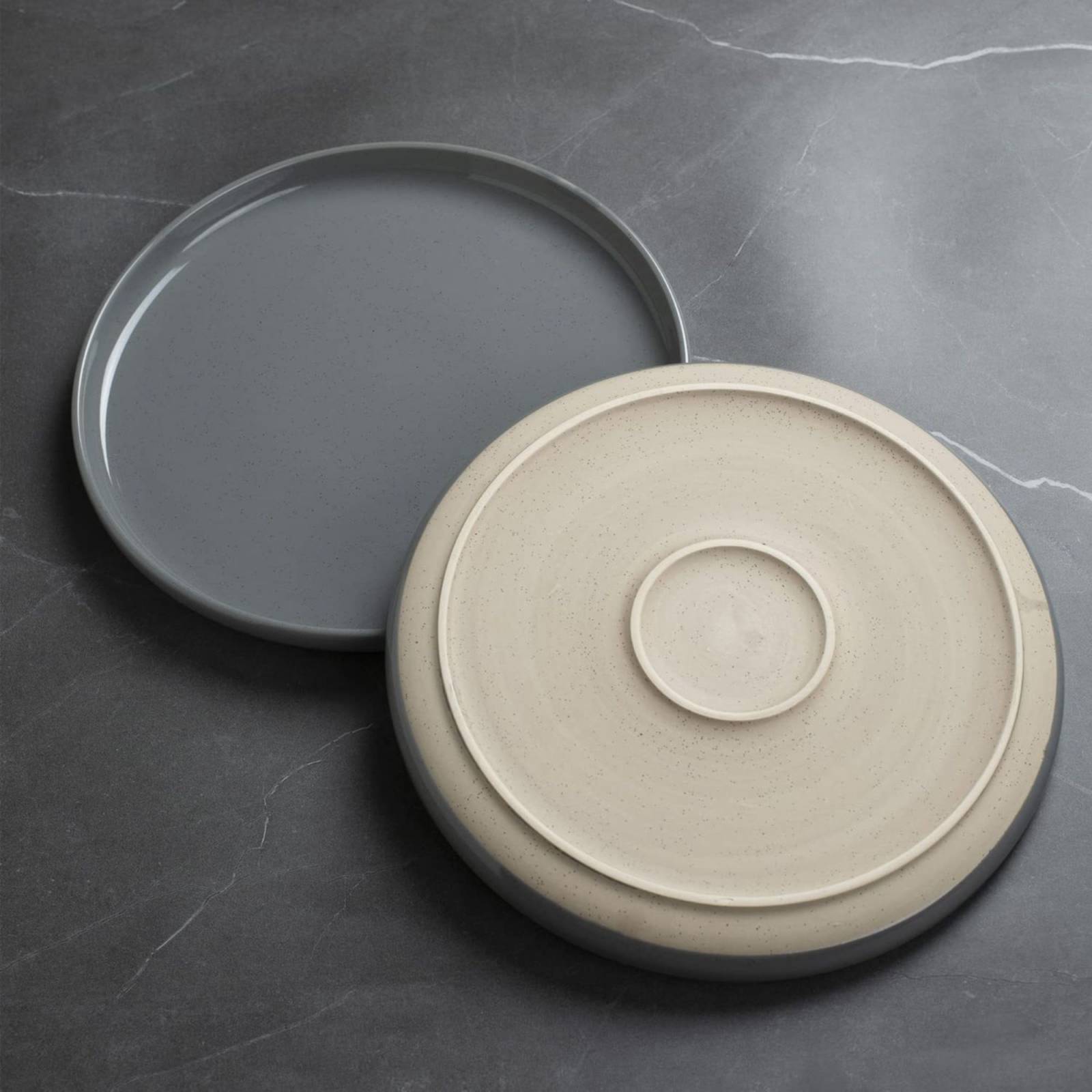 Set Vajilla Famiware 12pz Gris Oscuro