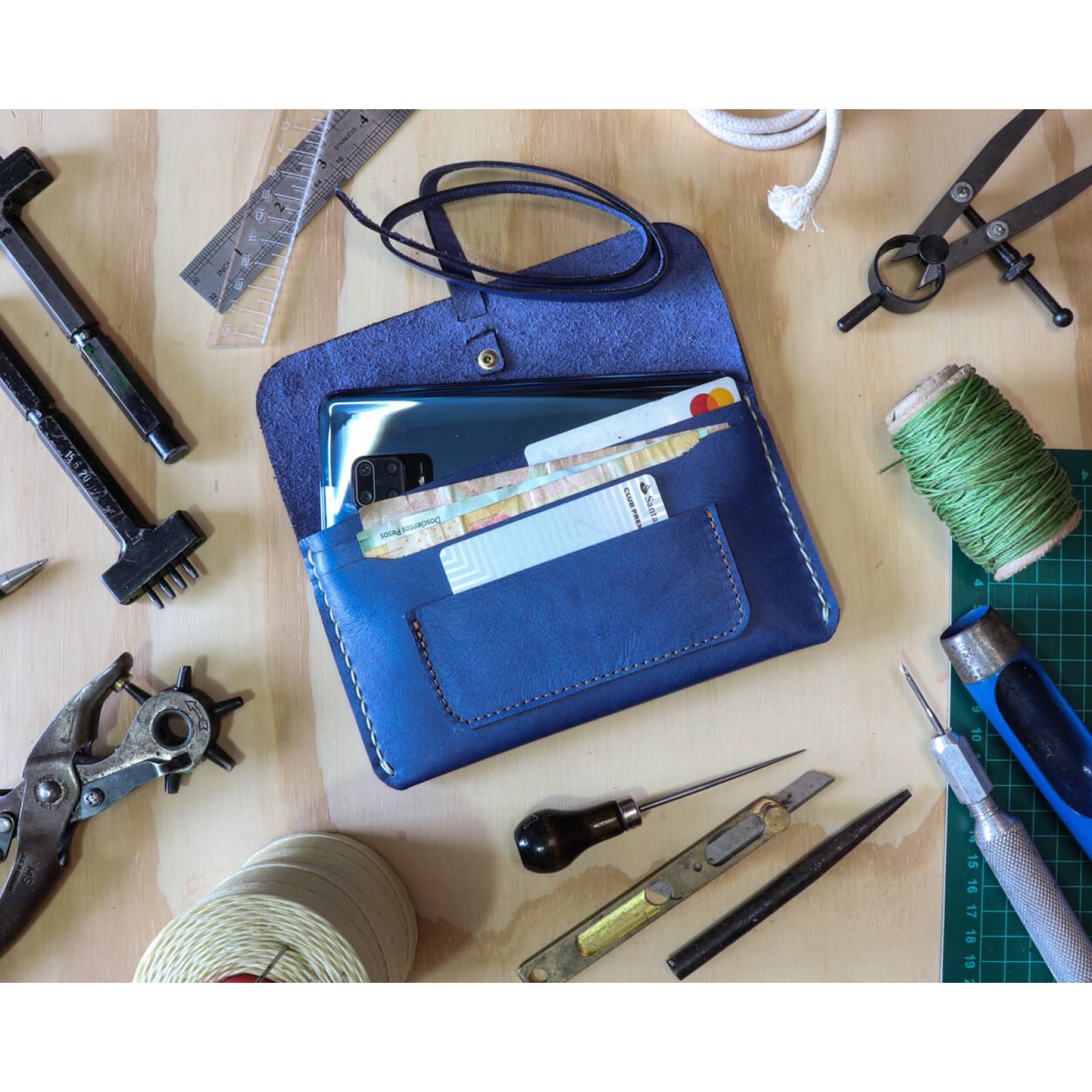 Cartera con tira larga Azul